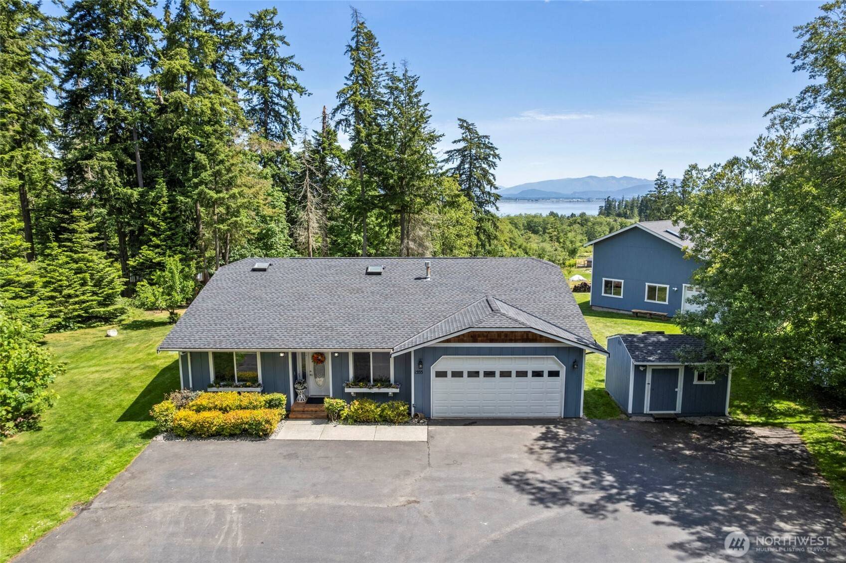 Oak Harbor, WA 98277,1555 Silver Lake RD