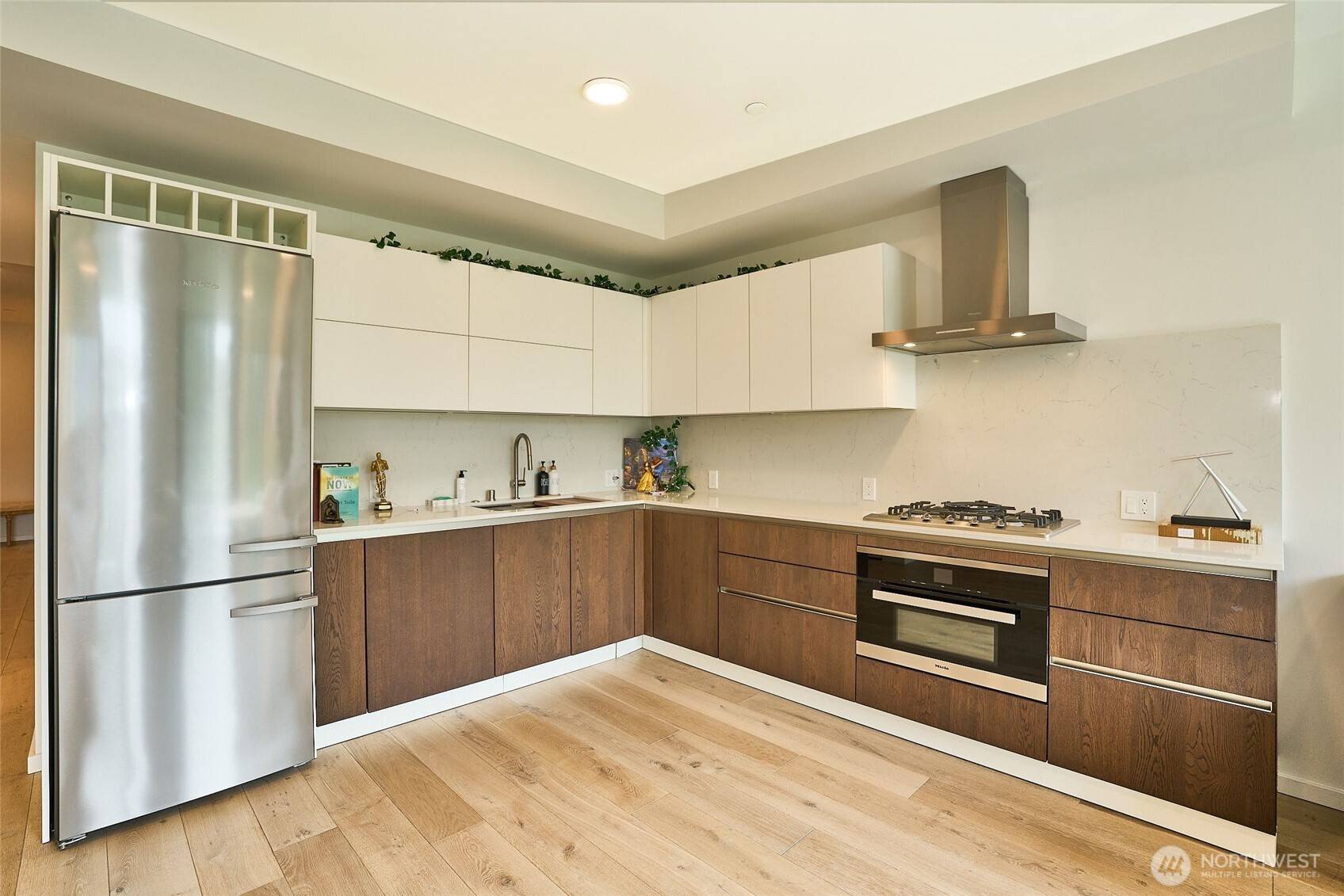 Bellevue, WA 98004,999 110th AVE NE #501