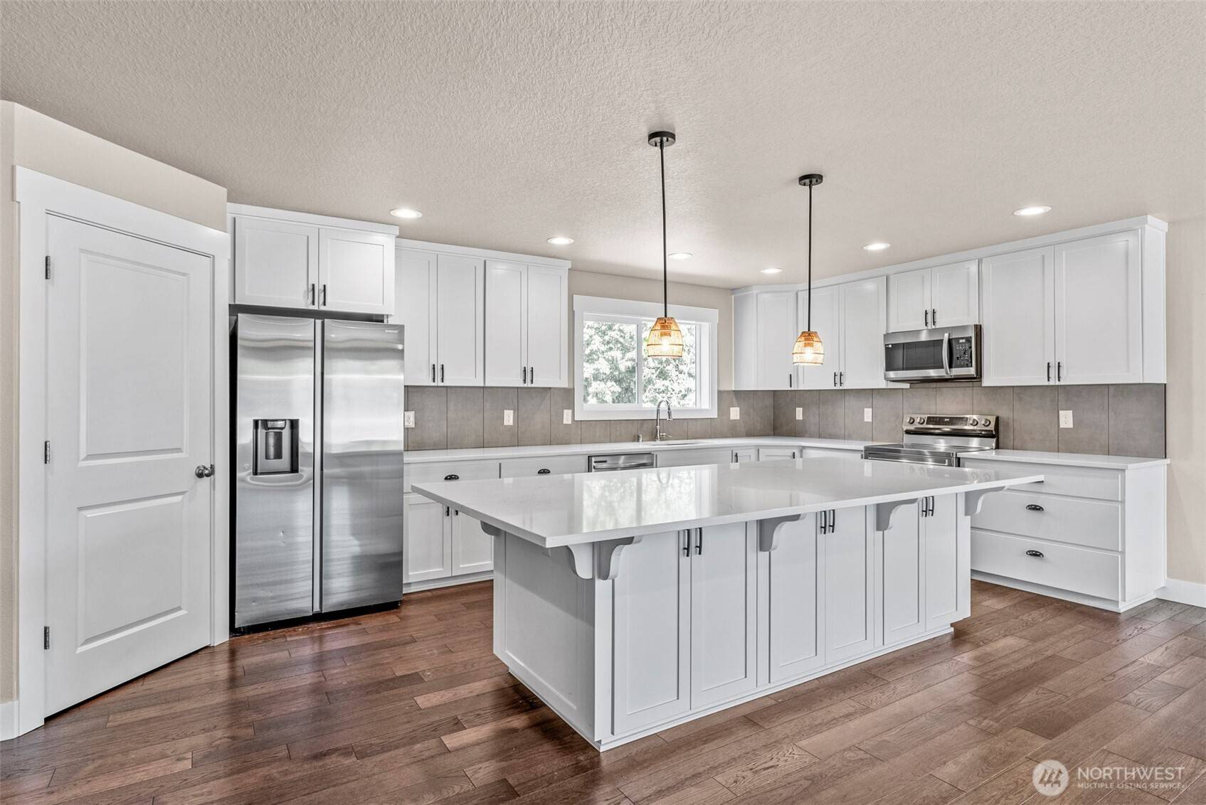 Longview, WA 98632,151 Alpha DR