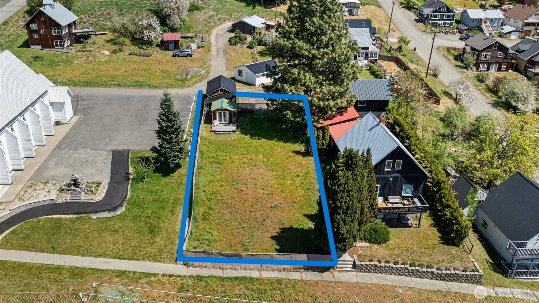 Roslyn, WA 98941,2 XX N B ST