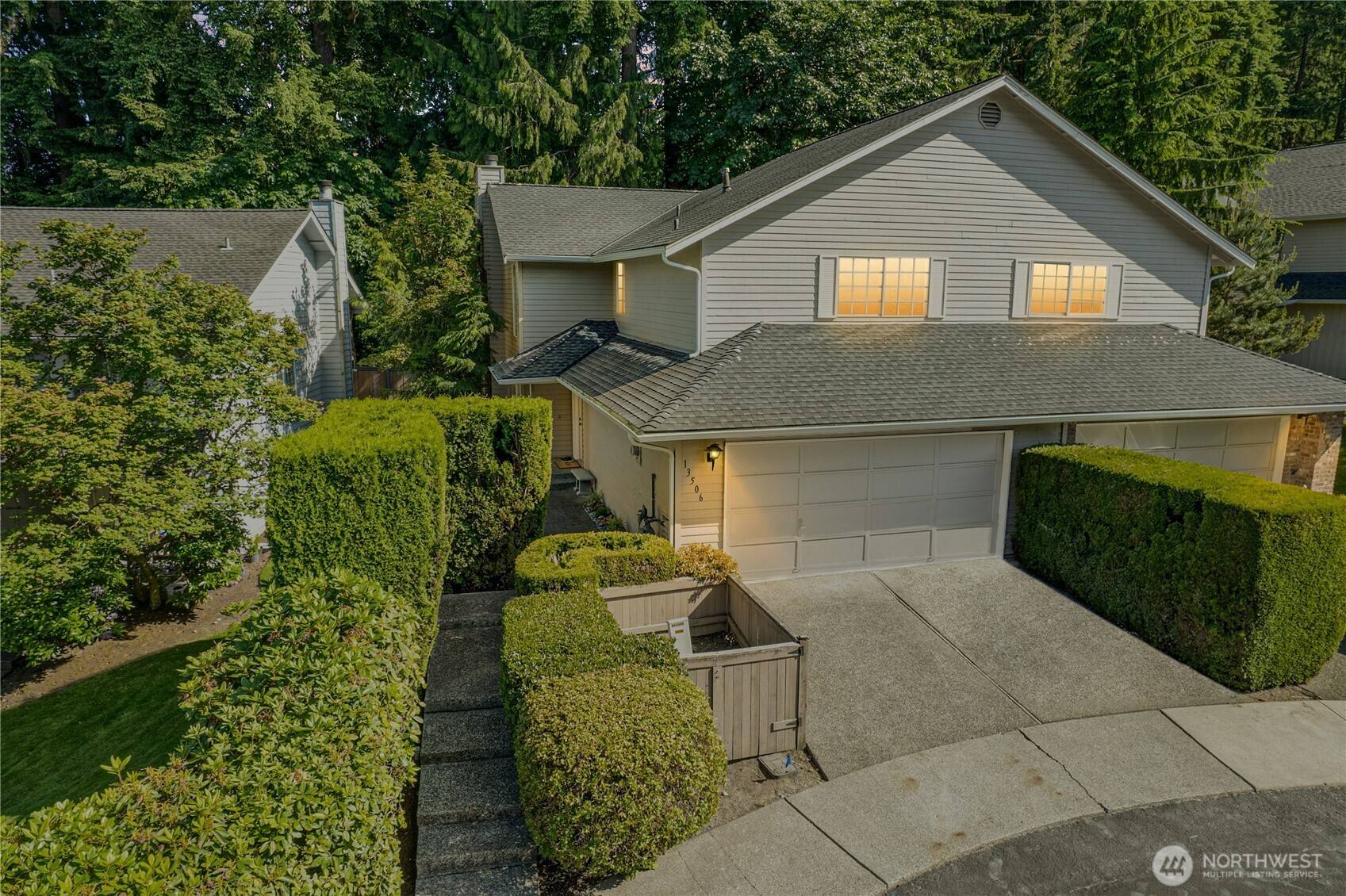 Redmond, WA 98052,13506 NE 89th CT