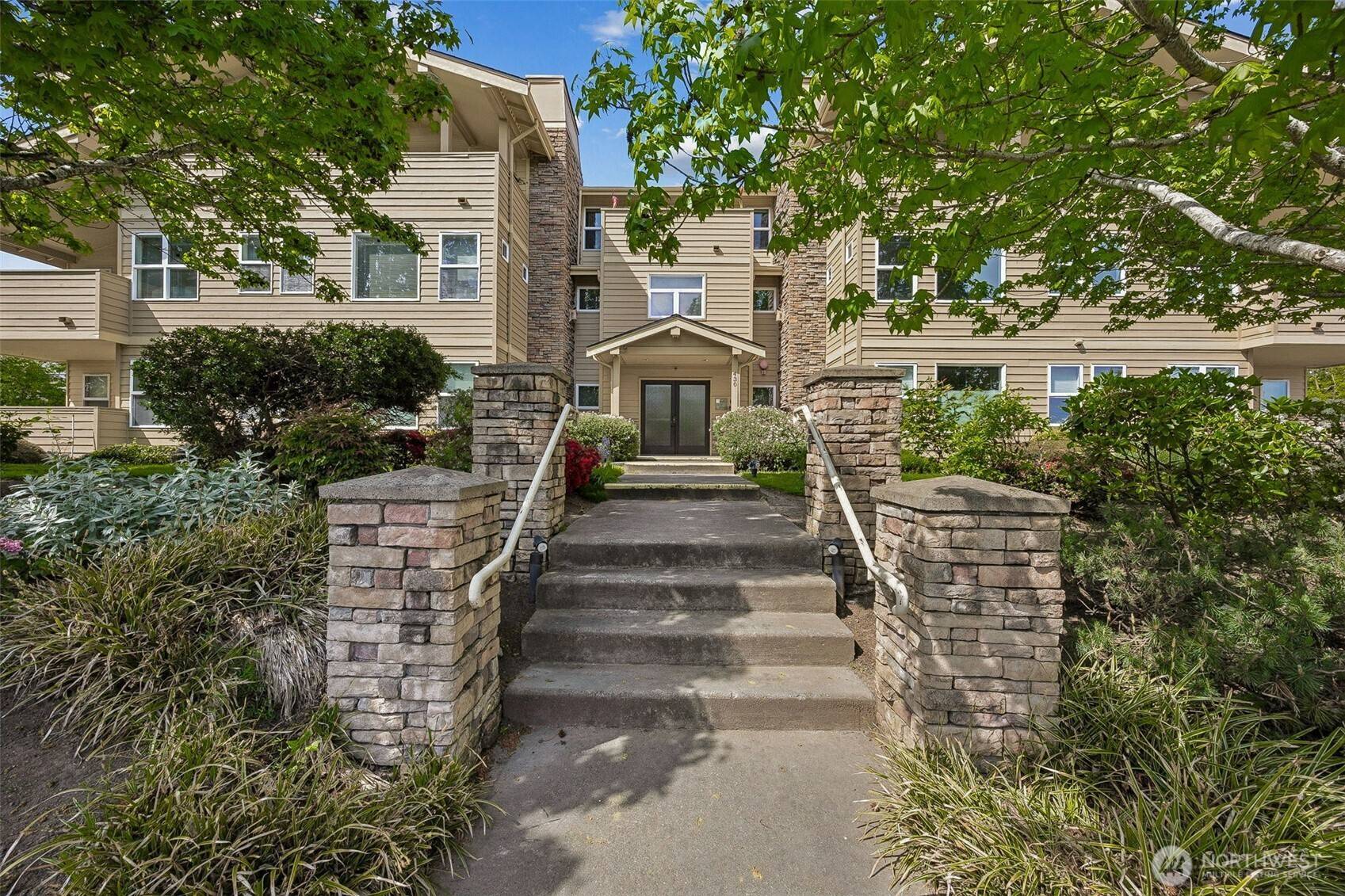 Burien, WA 98166,430 SW 156th ST #204