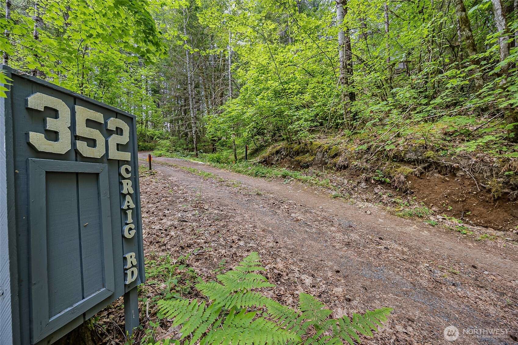 Packwood, WA 98361,352 Craig RD