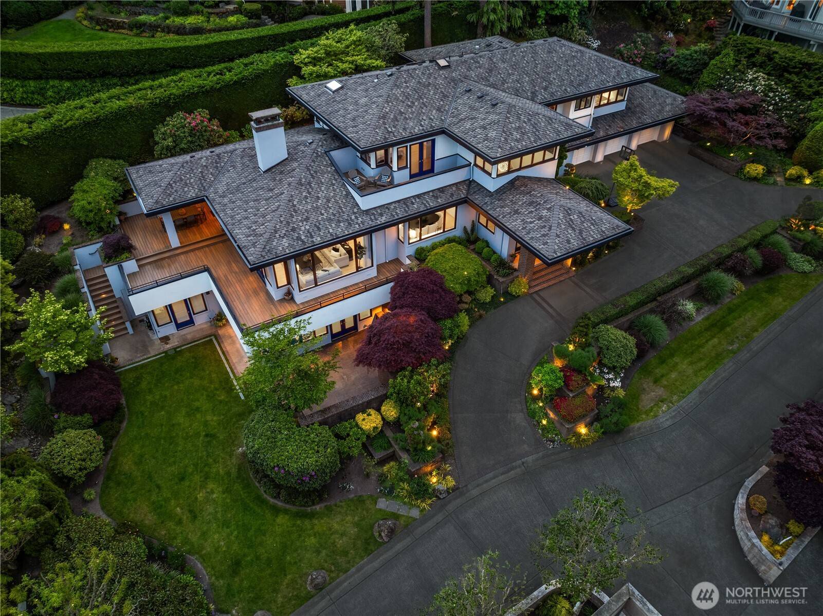Mercer Island, WA 98040,8902 N Mercer WAY