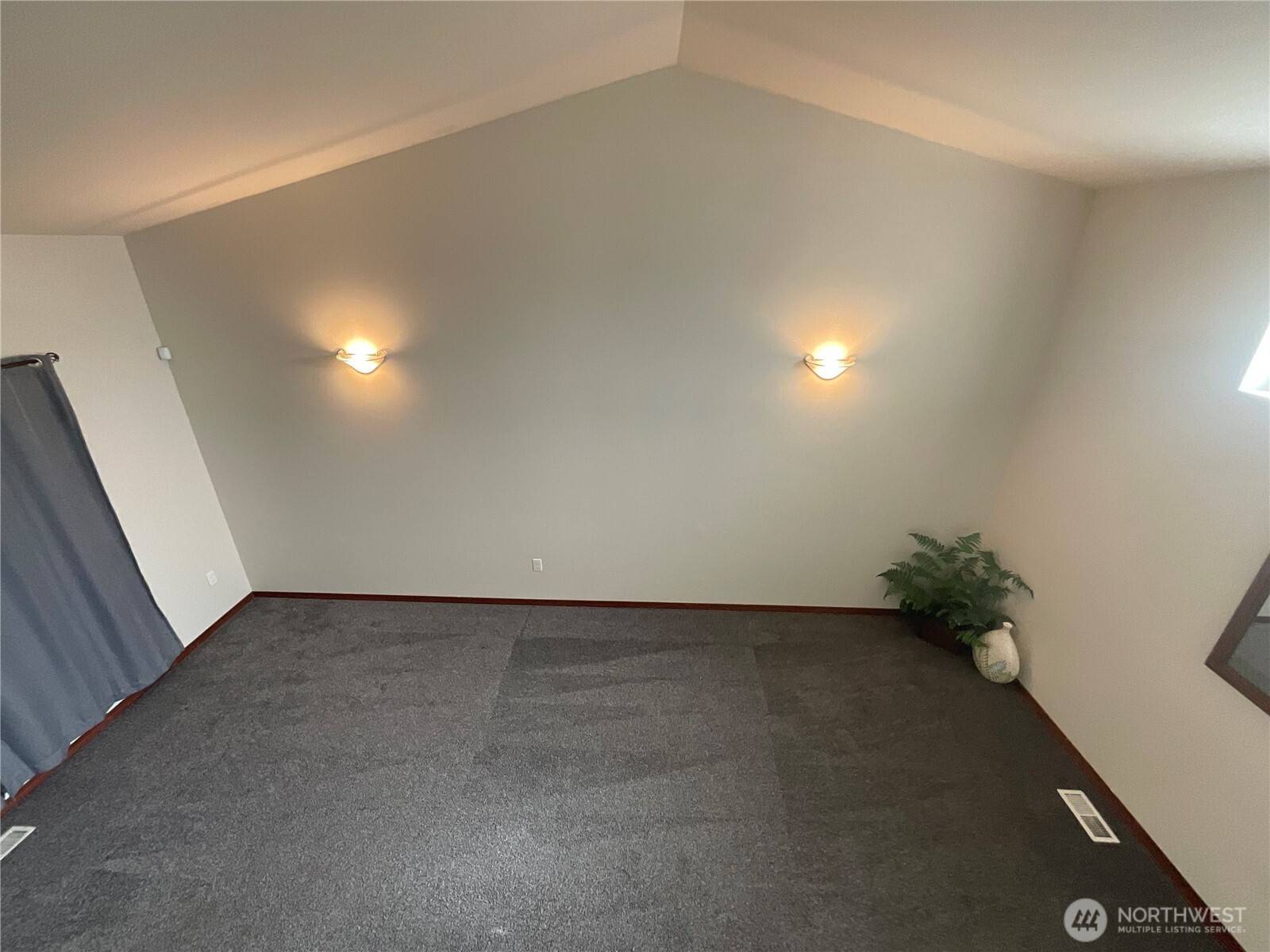 Oak Harbor, WA 98277,2325 SW Ridgeway DR