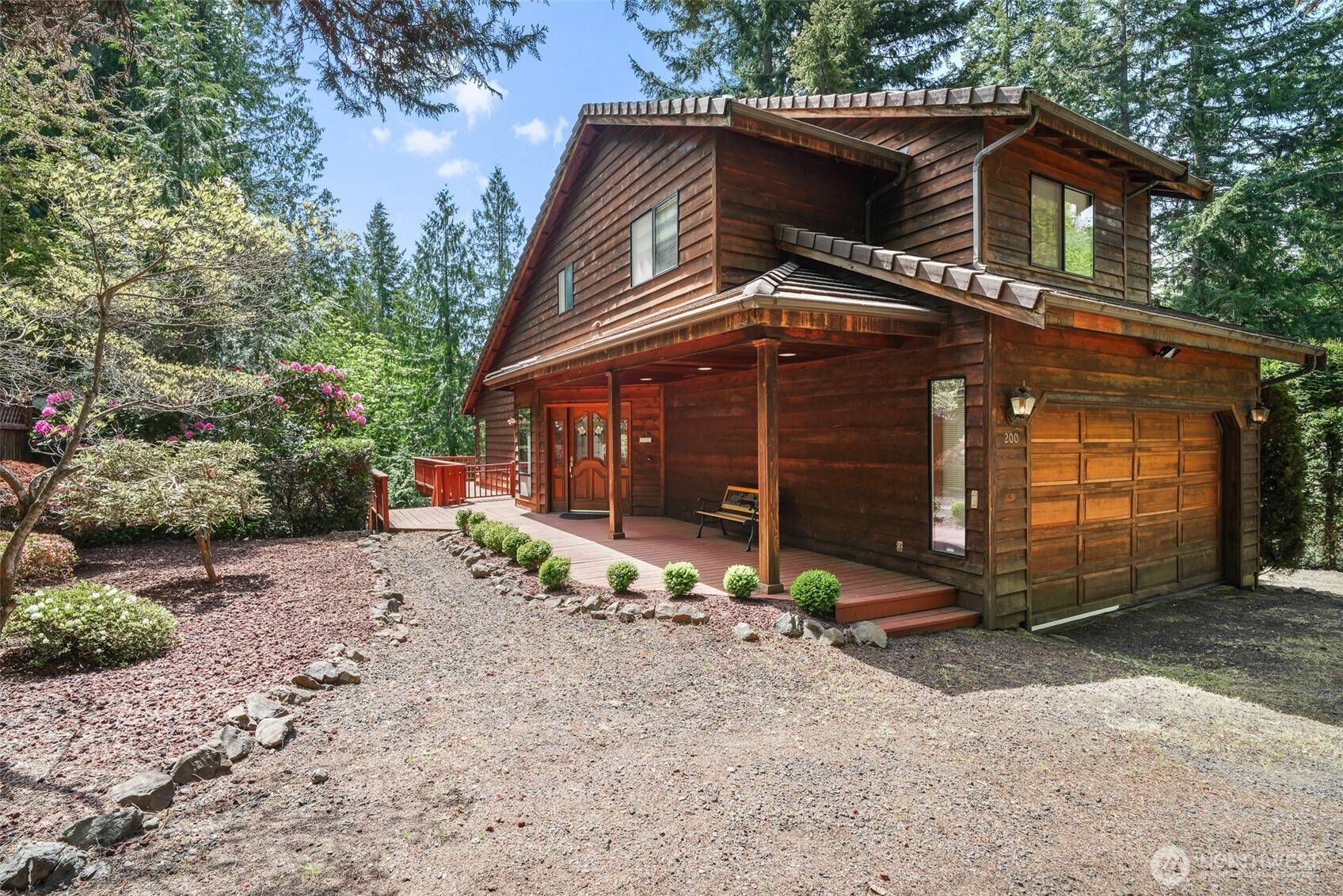 Hoodsport, WA 98548,200 N Lakeshore PL