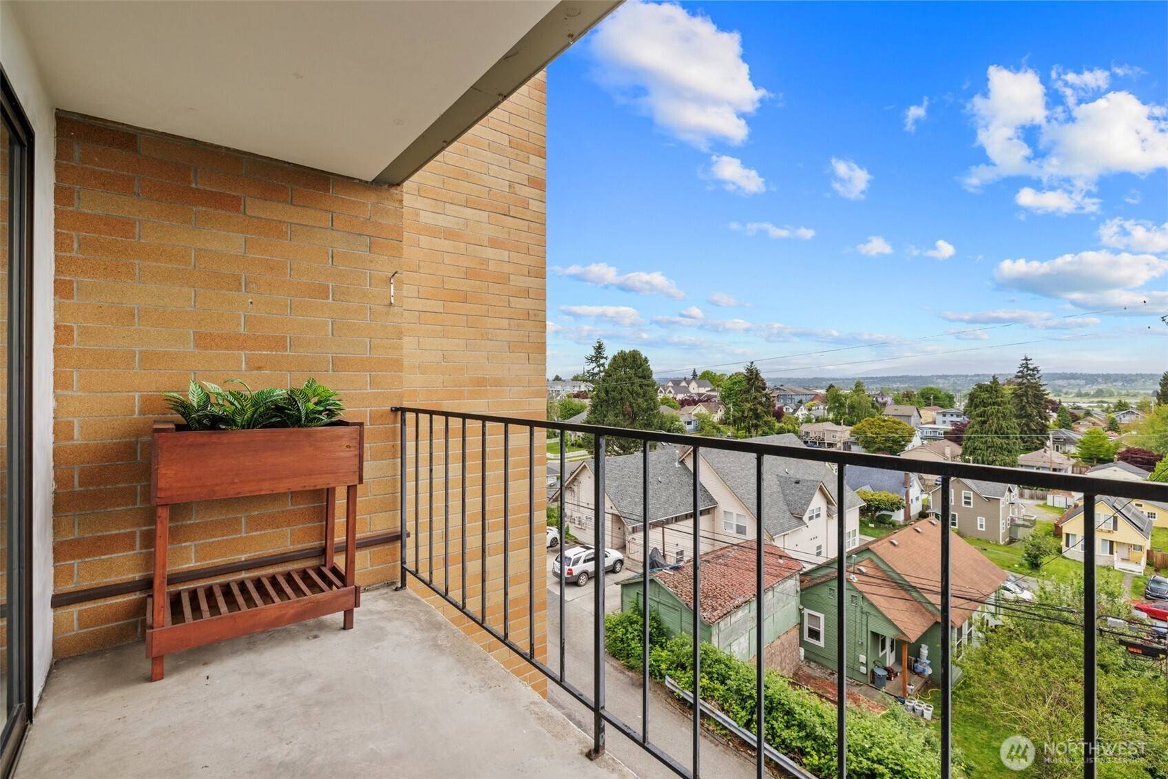 Everett, WA 98201,3425 Colby AVE #502