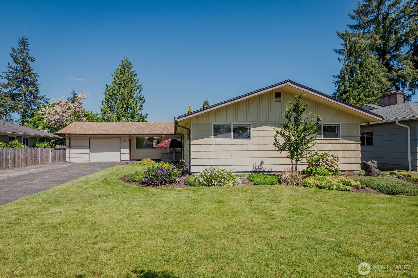 Longview, WA 98632,2932 Magnolia ST