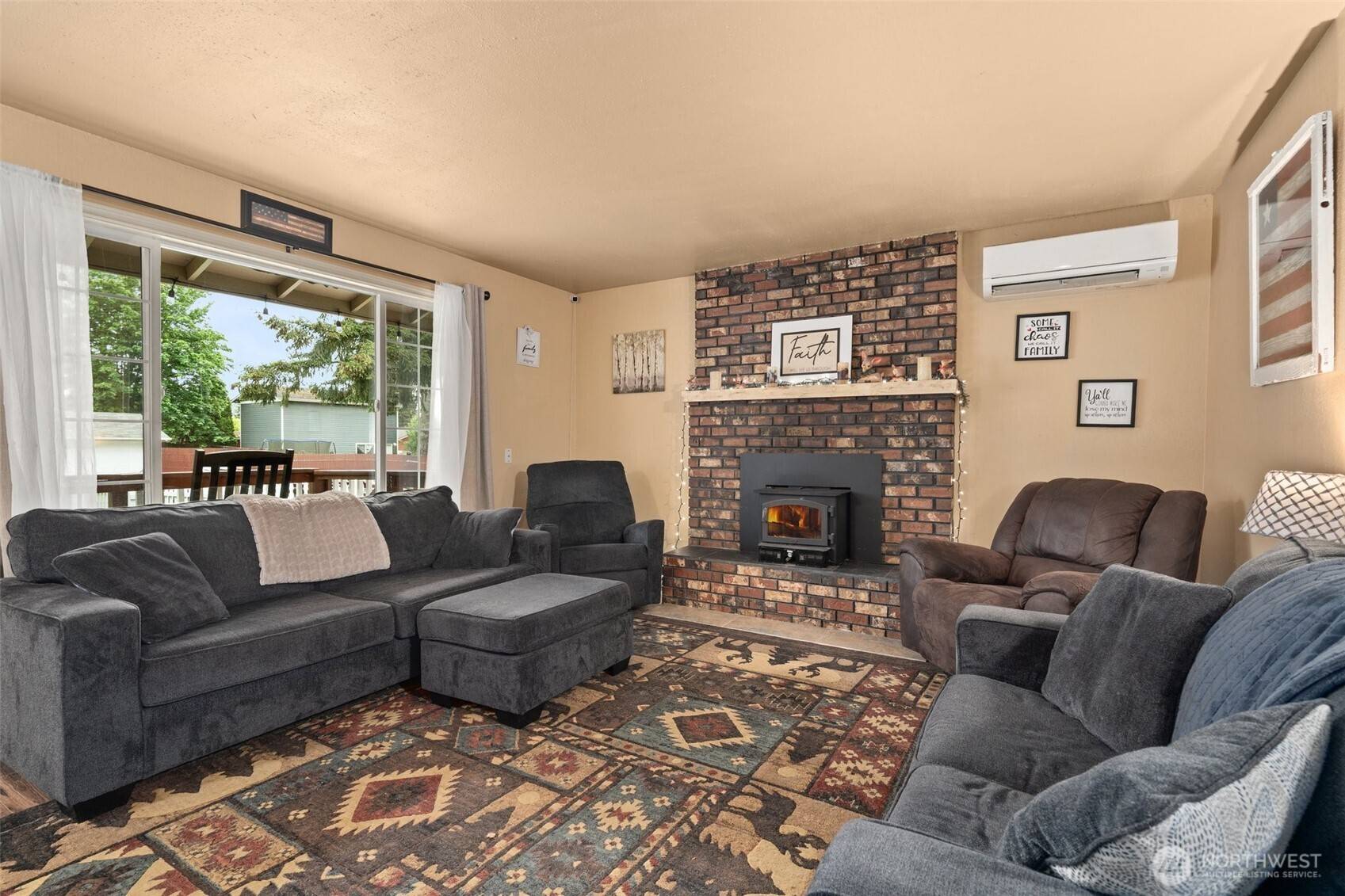 Chehalis, WA 98532,423 3rd AVE NW