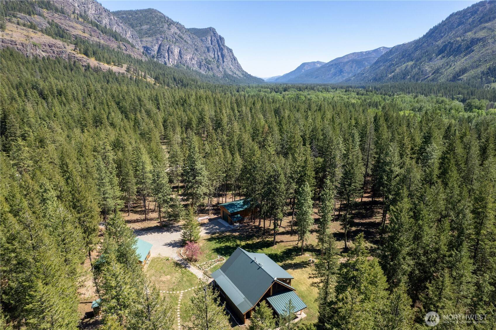 Mazama, WA 98833,611 A Lost River Road