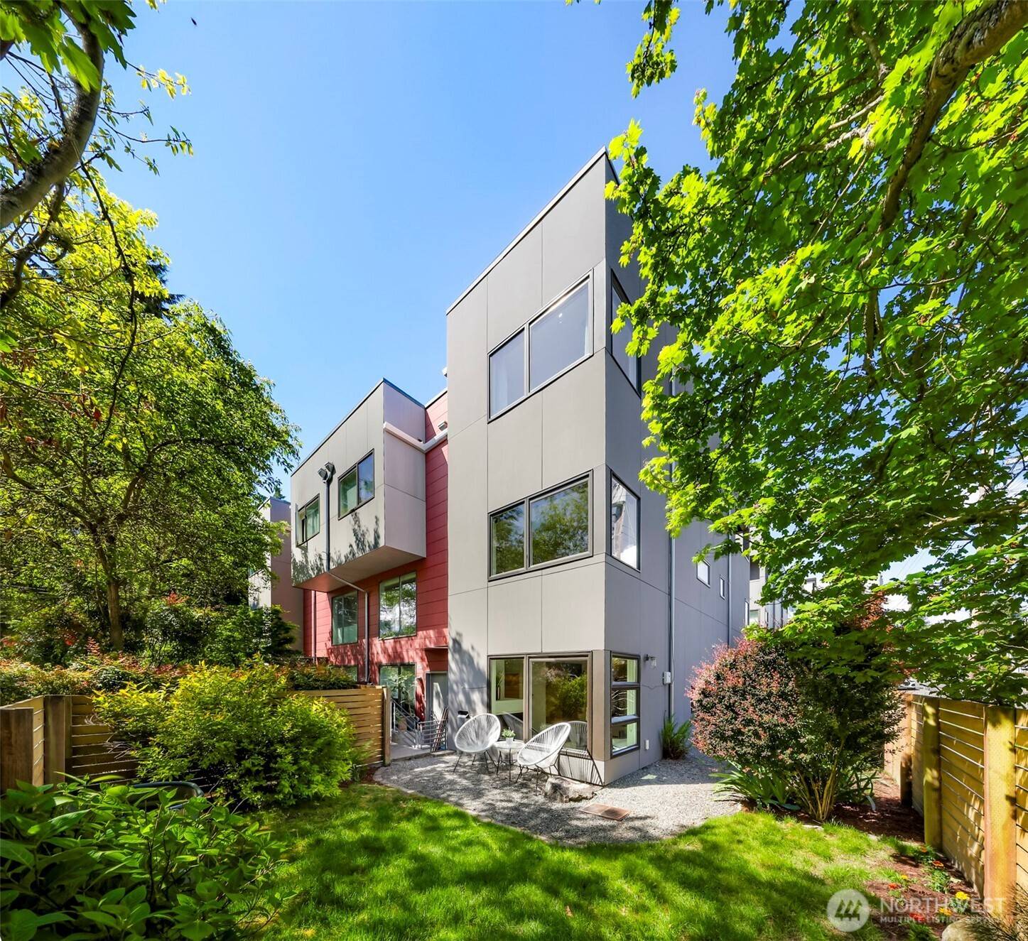 Seattle, WA 98117,8363 29th AVE NW