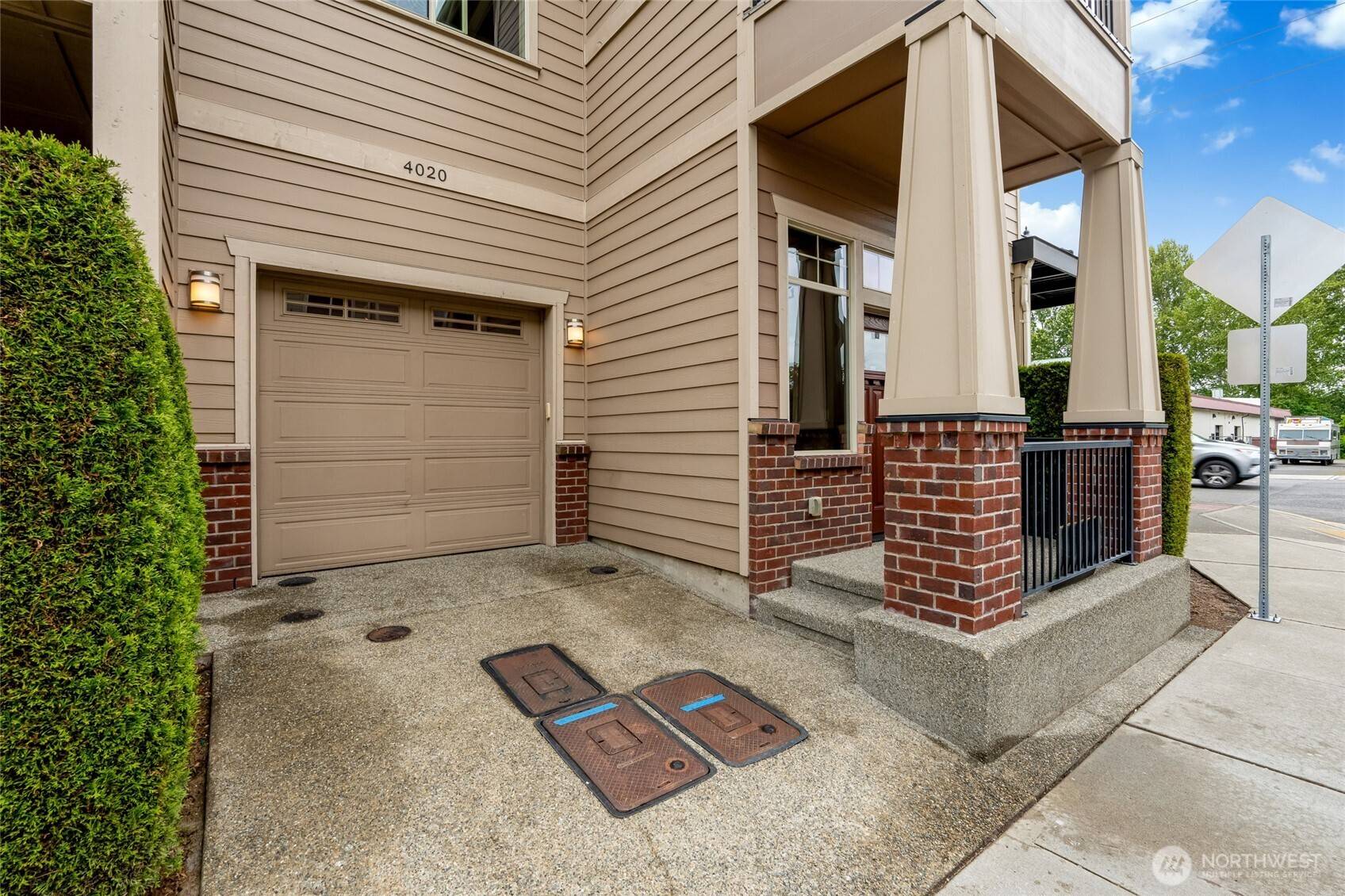 Renton, WA 98056,4020 NE 3rd PL #B
