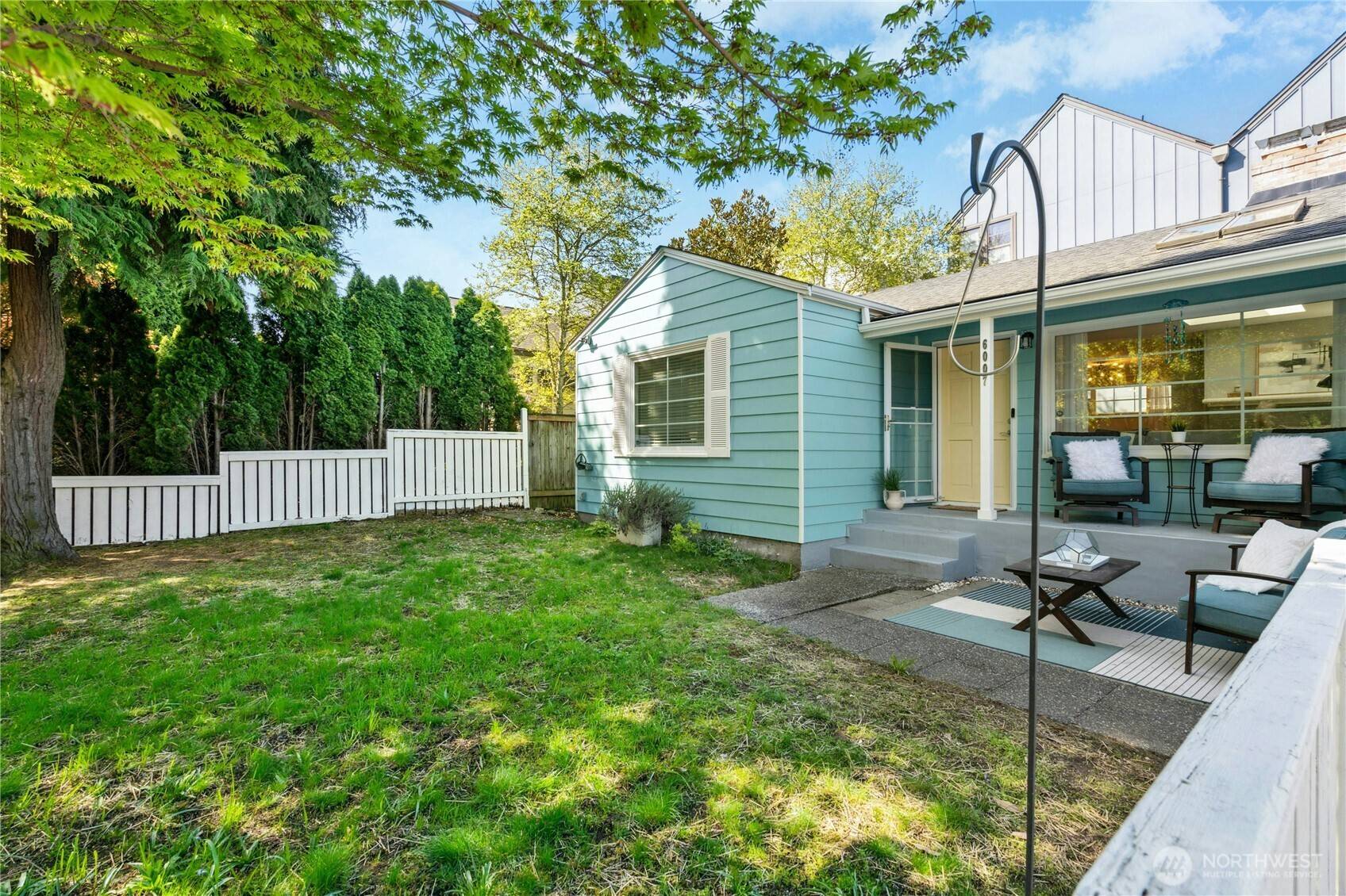 Seattle, WA 98136,6007 Fauntleroy WAY SW