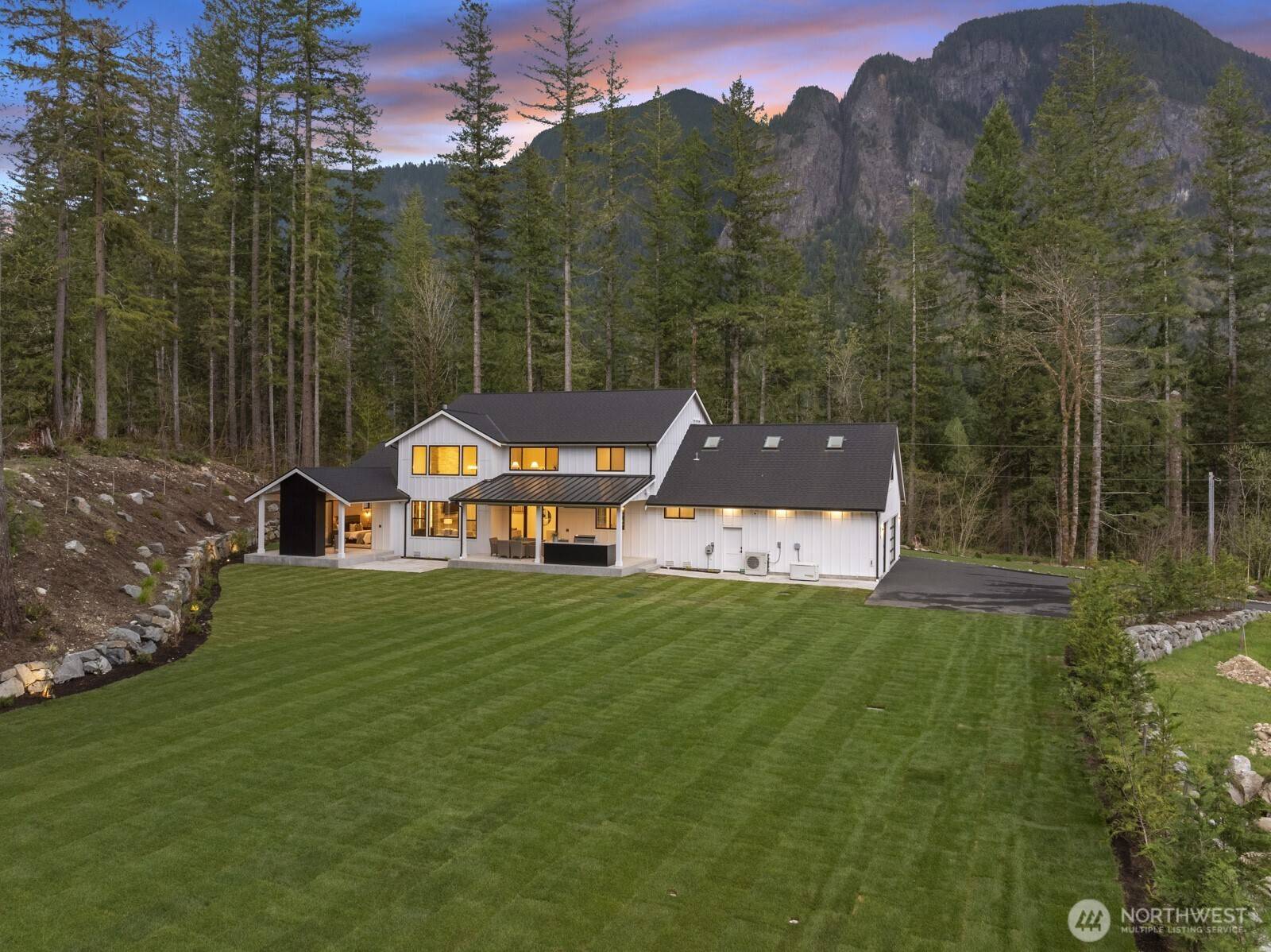 Snoqualmie, WA 98065,6993 N Fork RD SE