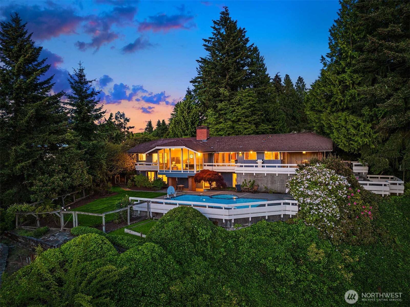Normandy Park, WA 98166,660 SW 199th PL