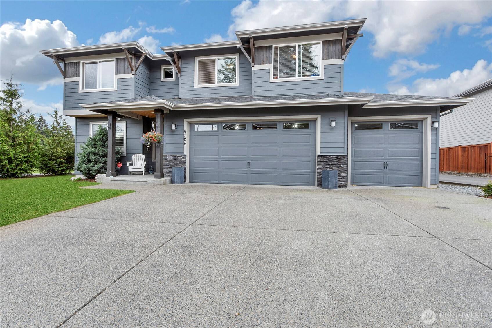 Puyallup, WA 98375,5726 145th Street Ct E