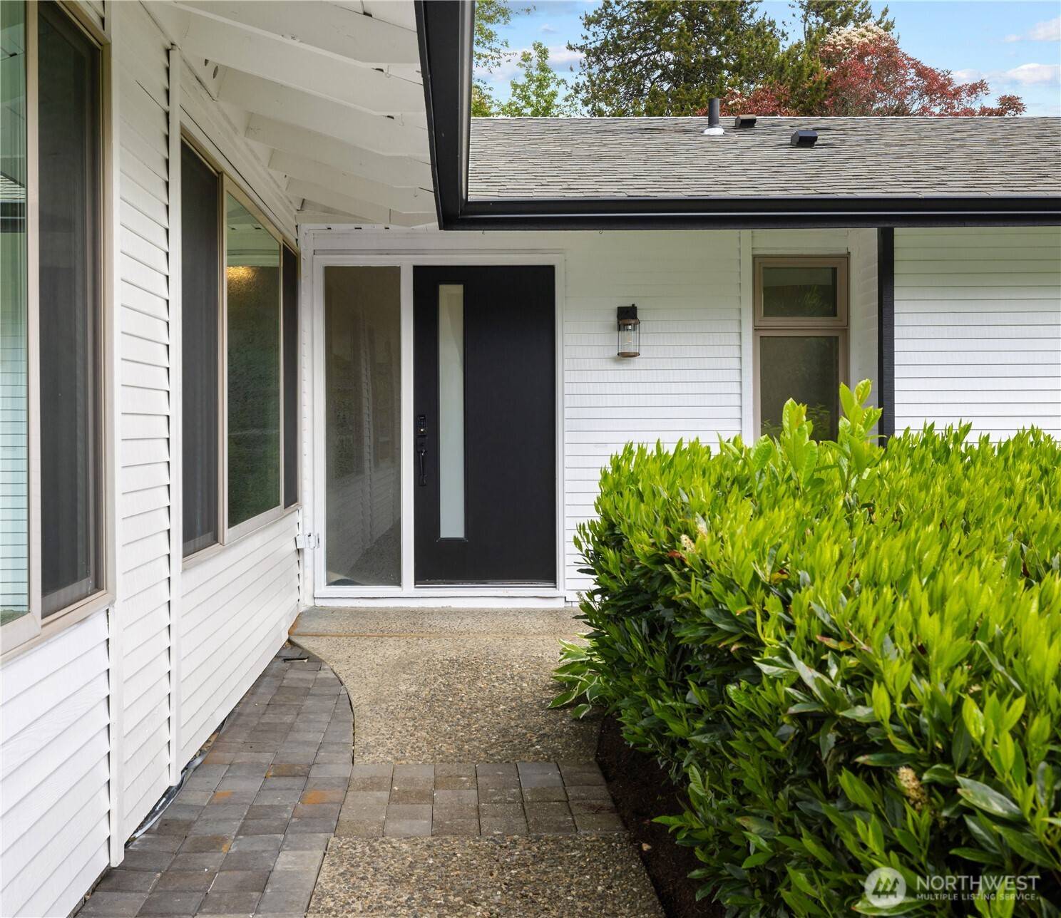 Kirkland, WA 98034,9726 NE 139th ST
