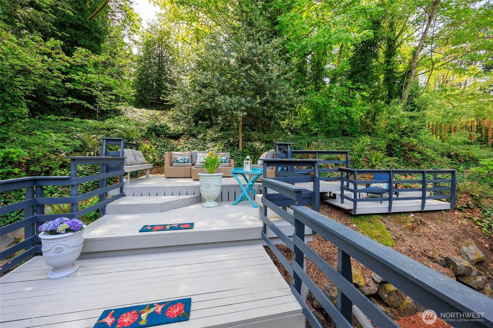 Edmonds, WA 98020,24222 92nd AVE W