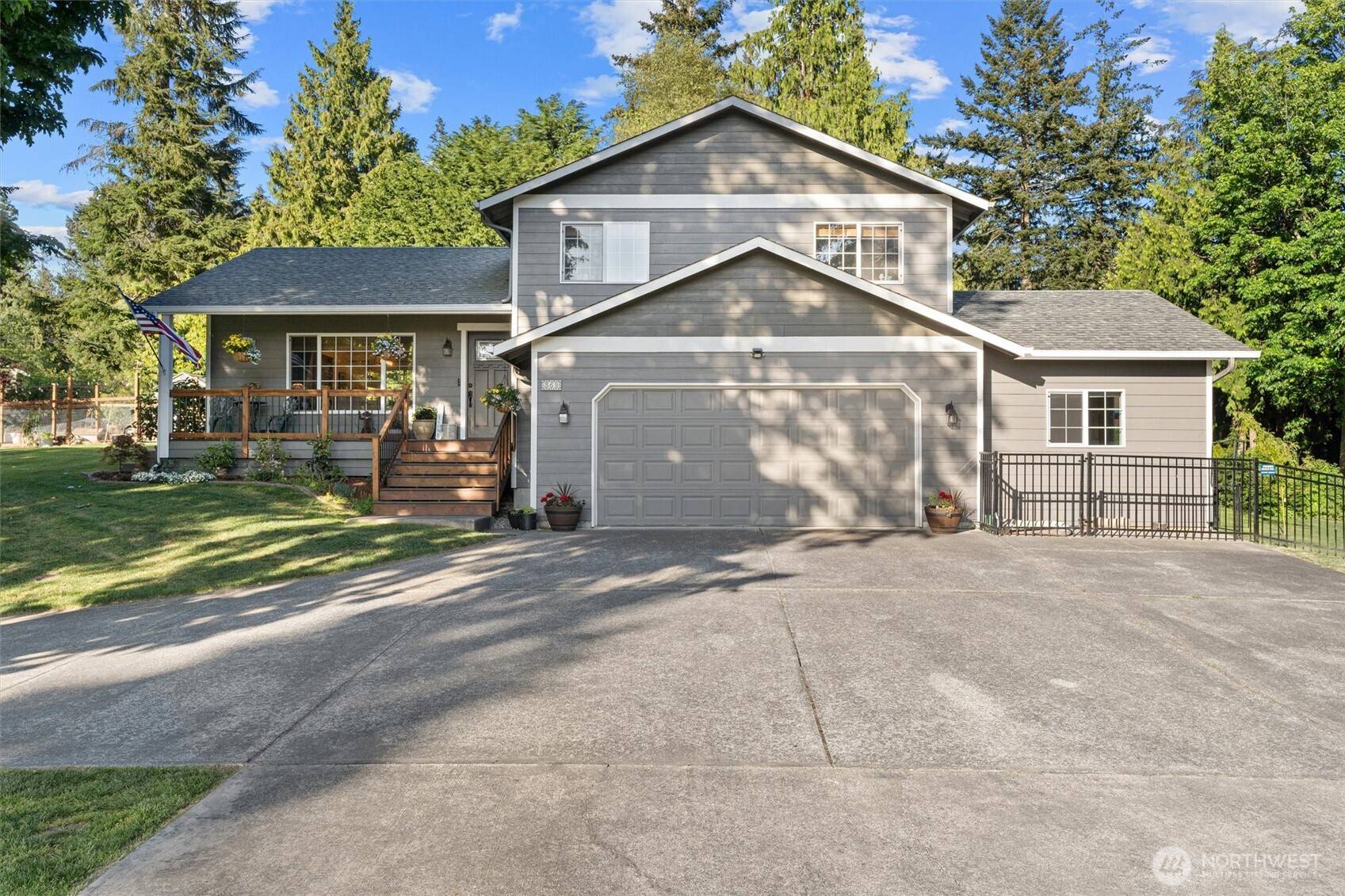 Camano Island, WA 98282,352 Grandview AVE
