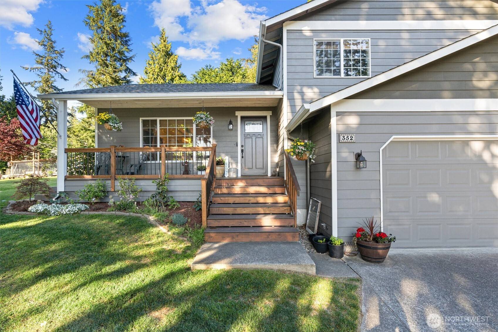 Camano Island, WA 98282,352 Grandview AVE