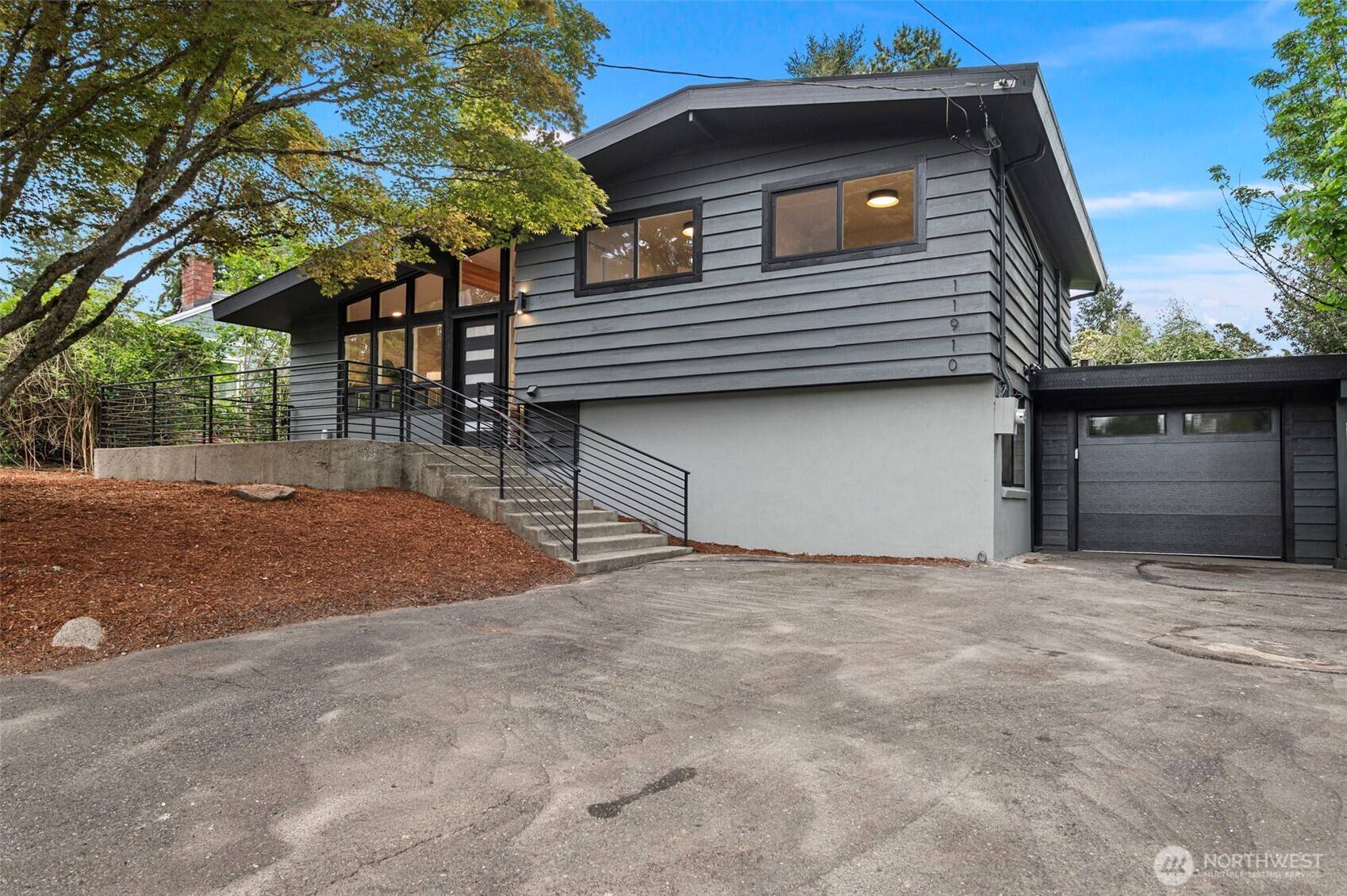 Burien, WA 98146,11910 18th AVE SW