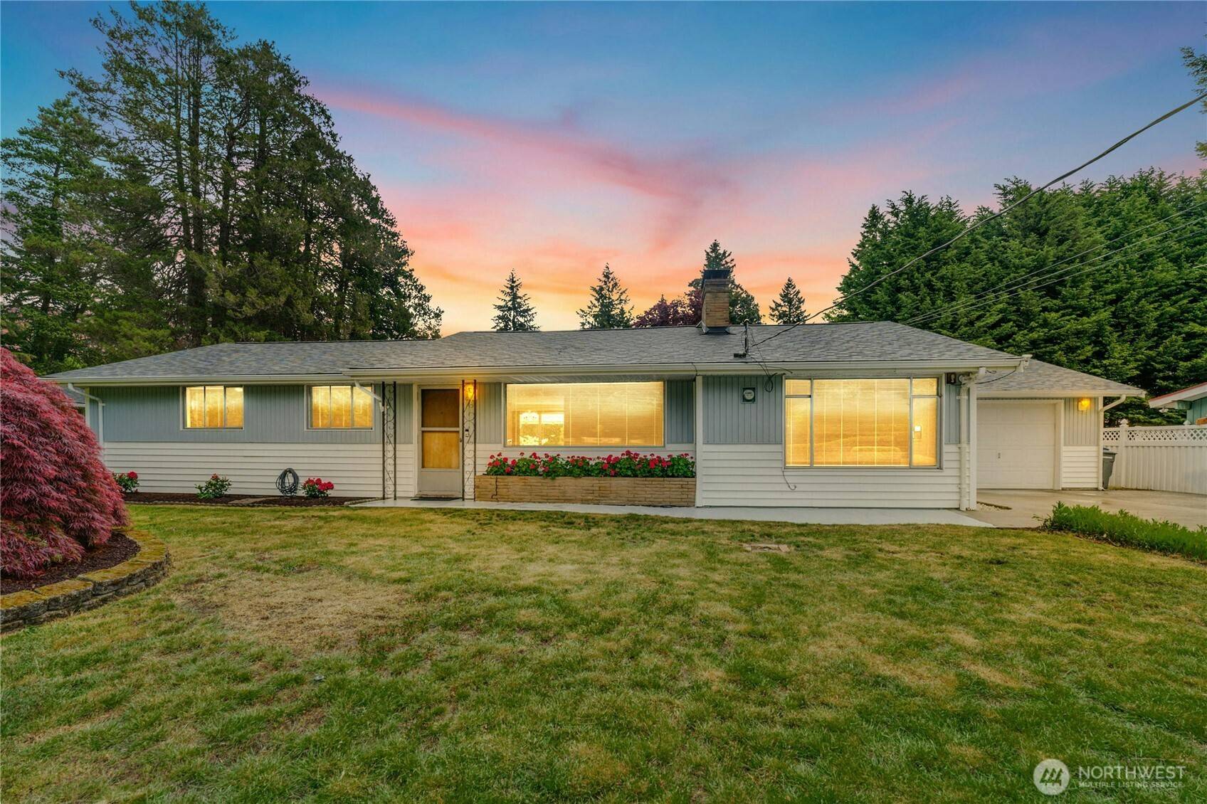Des Moines, WA 98198,20618 1st AVE S