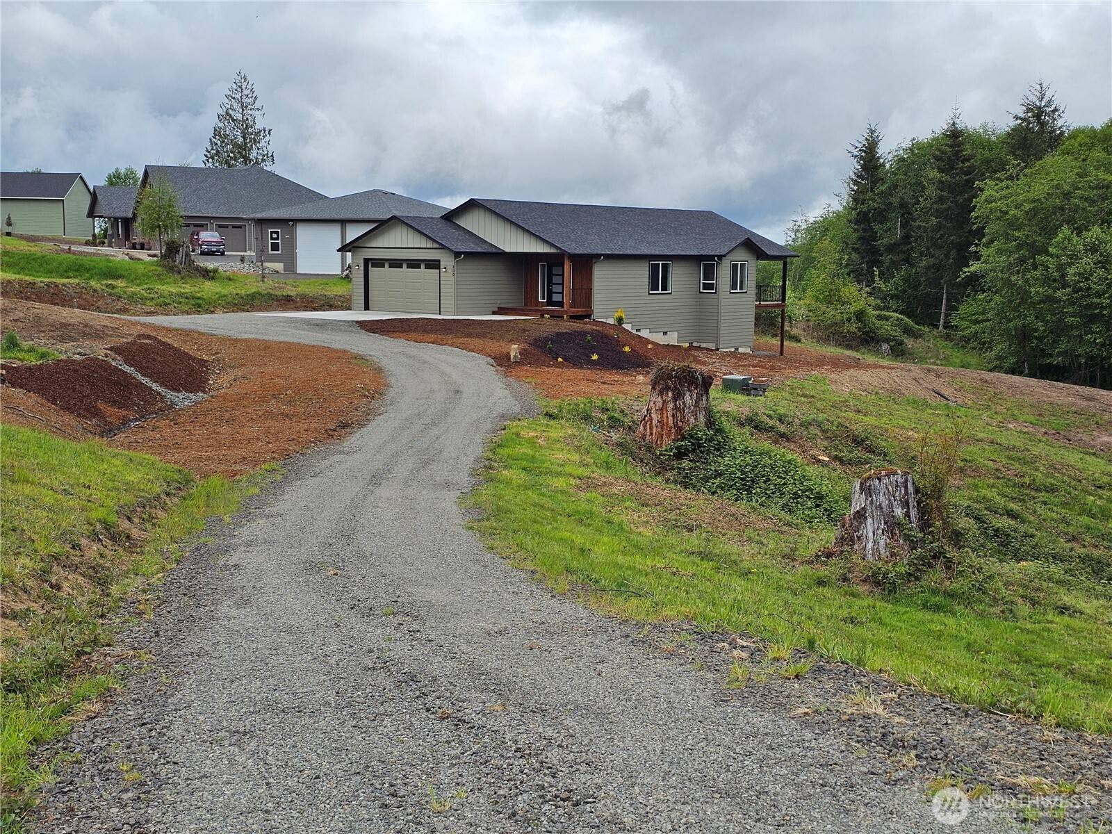 Castle Rock, WA 98611,200 Red Hawk DR