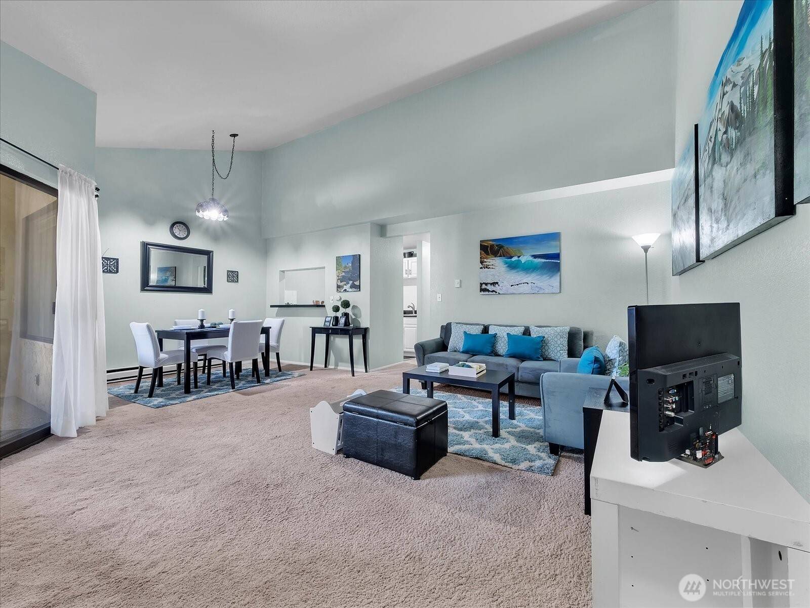 Seattle, WA 98125,3024 NE 143rd ST #304