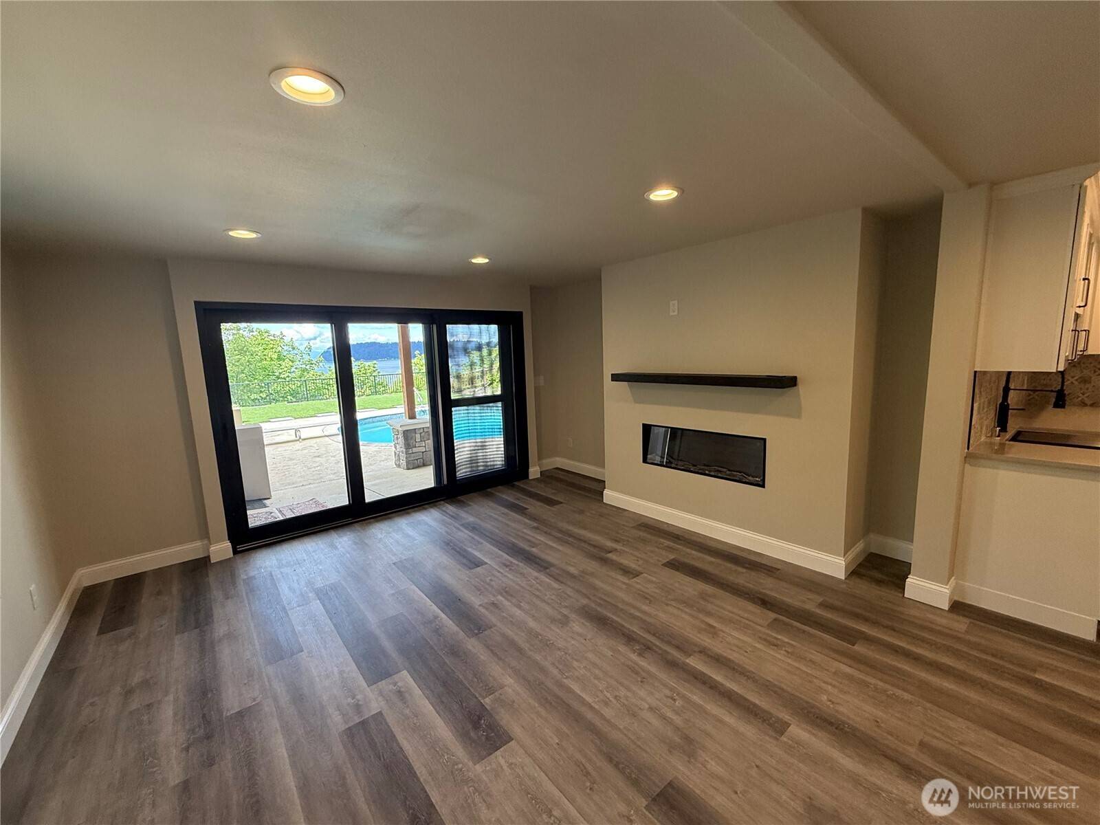 Mukilteo, WA 98275,10720 Marine View Dr. #B