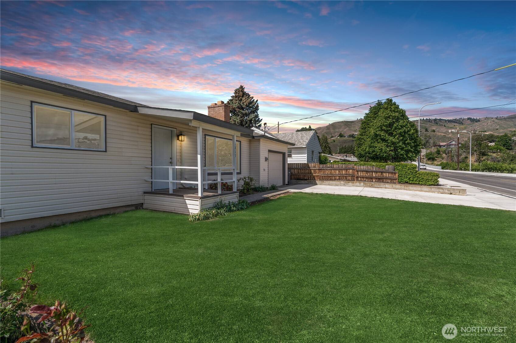 Wenatchee, WA 98801,1819 Springwater AVE