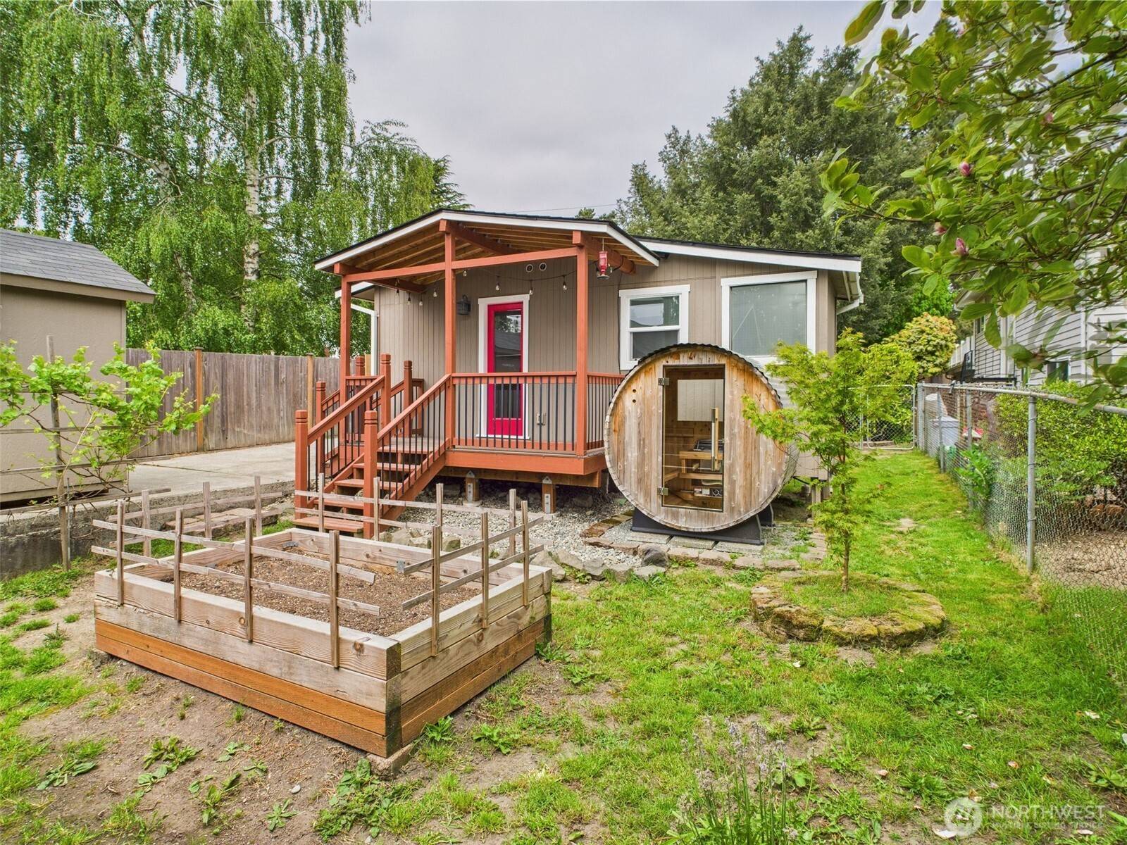 Seattle, WA 98116,5019 SW Hanford ST