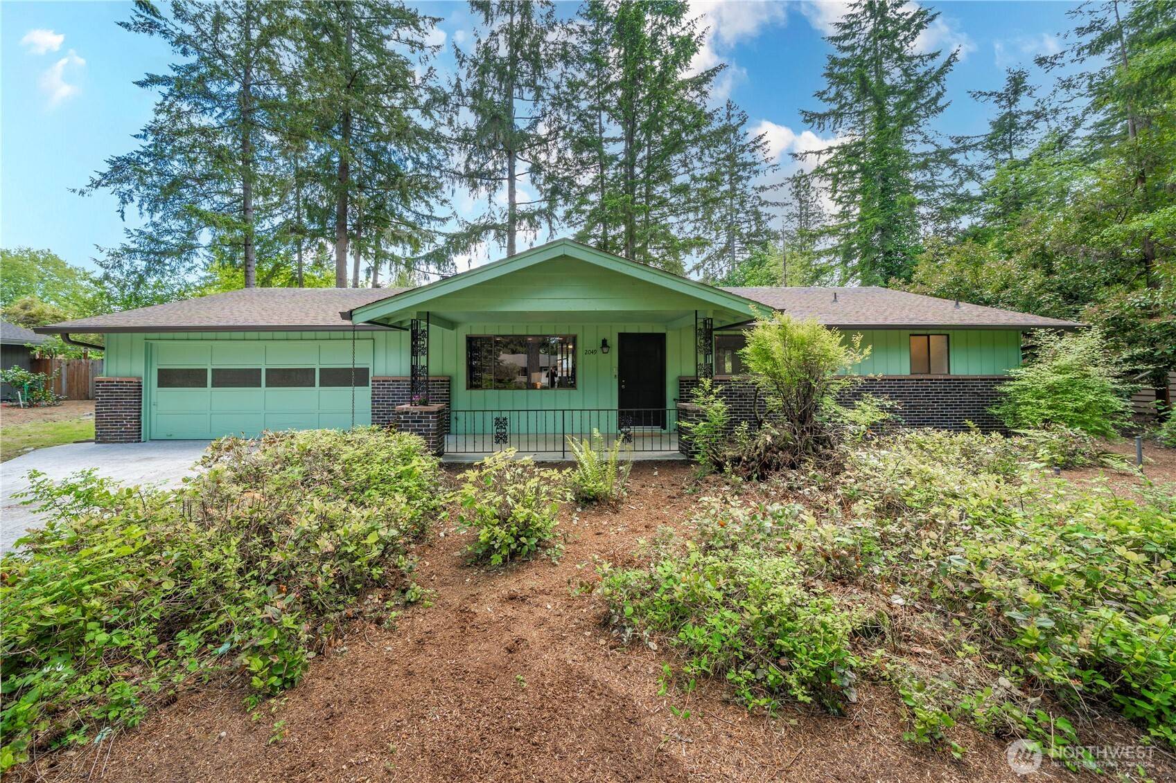 Olympia, WA 98512,2049 Lakemoor DR SW