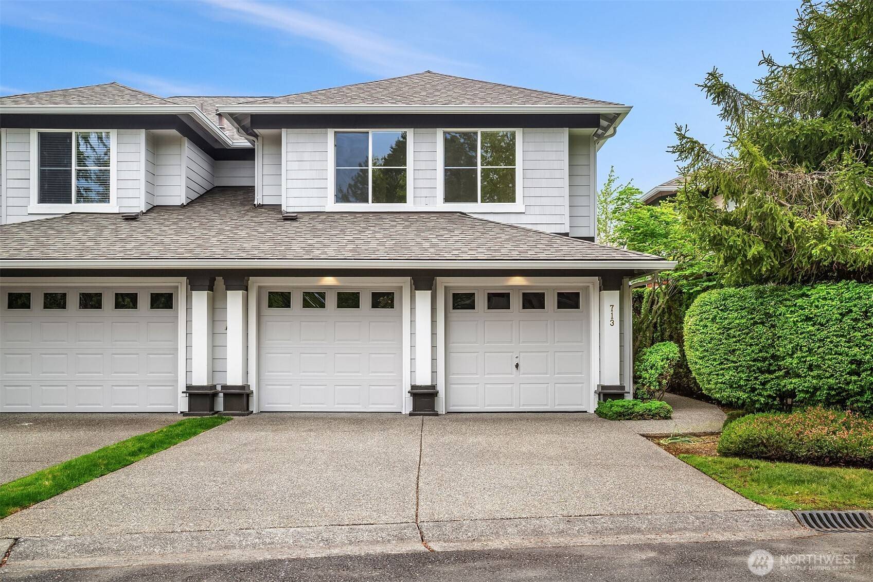 Sammamish, WA 98074,713 239th LN SE