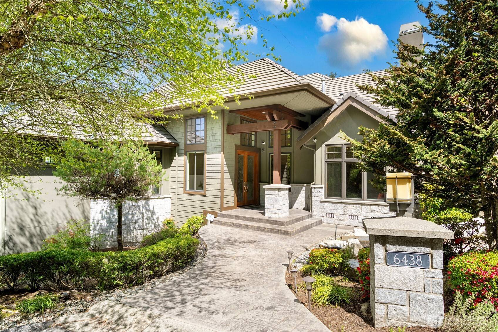 Bellevue, WA 98006,6438 170 PL SE