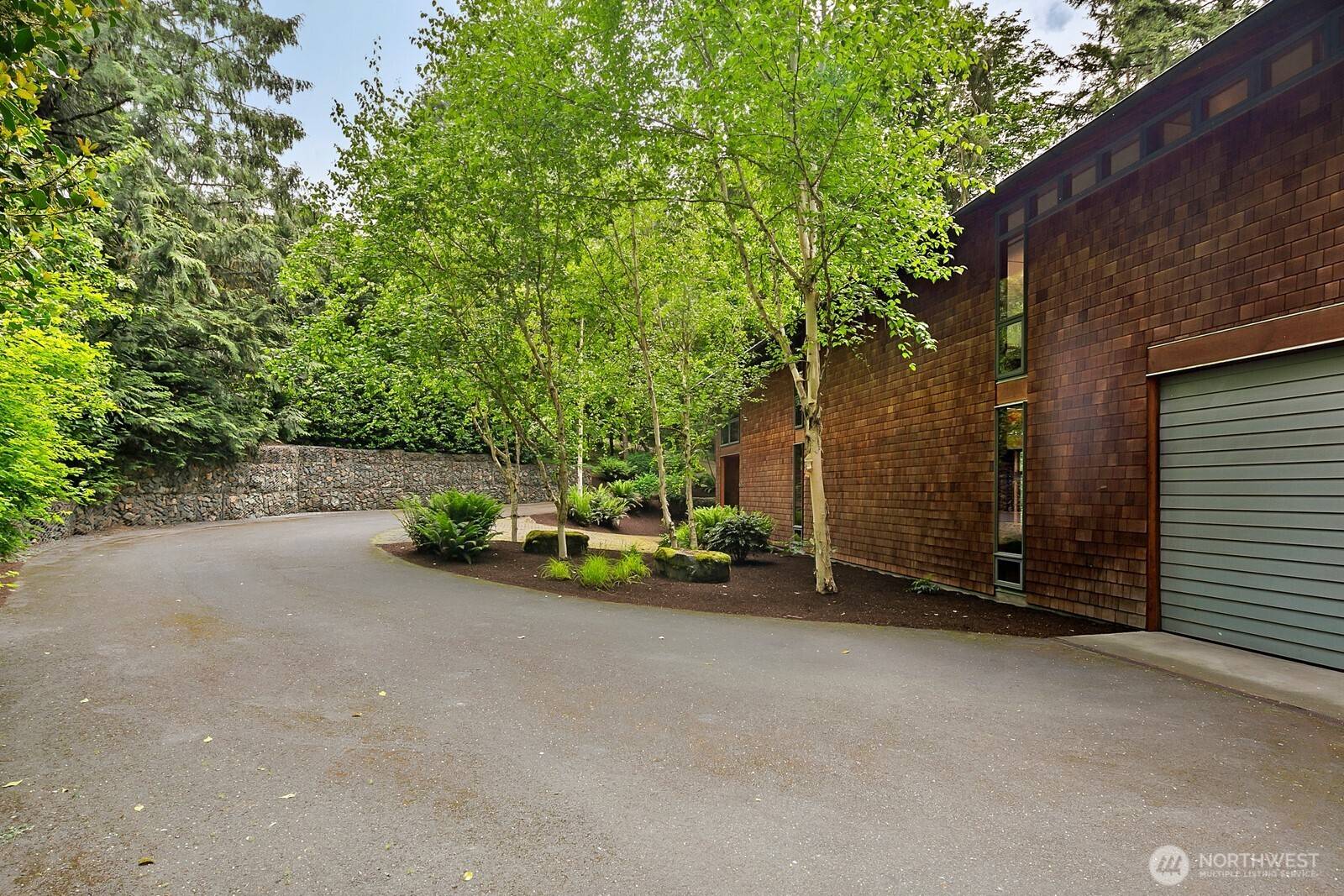 Kirkland, WA 98033,4525 NE 112th AVE