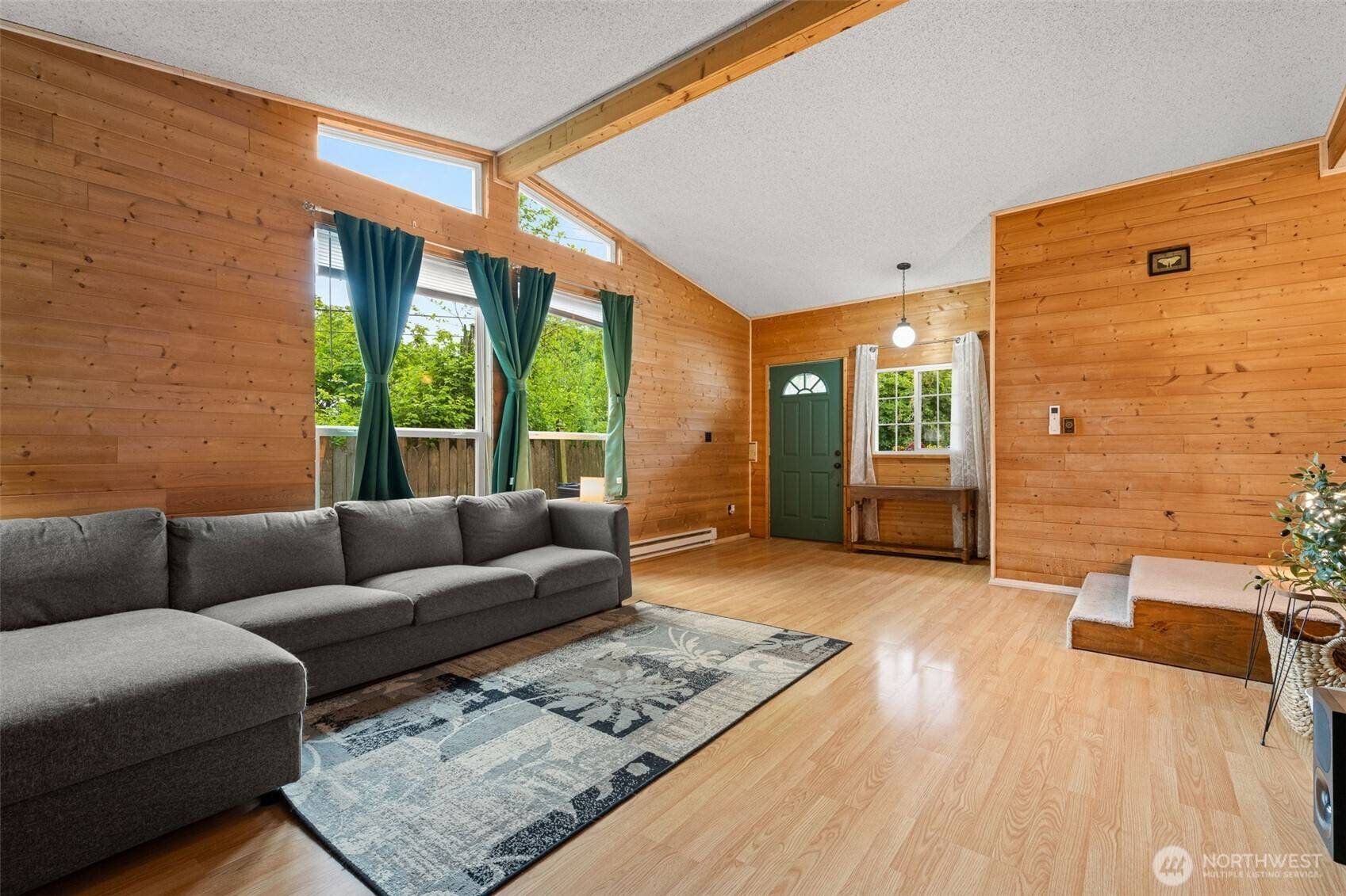 Federal Way, WA 98003,829 S Dash Point Rd
