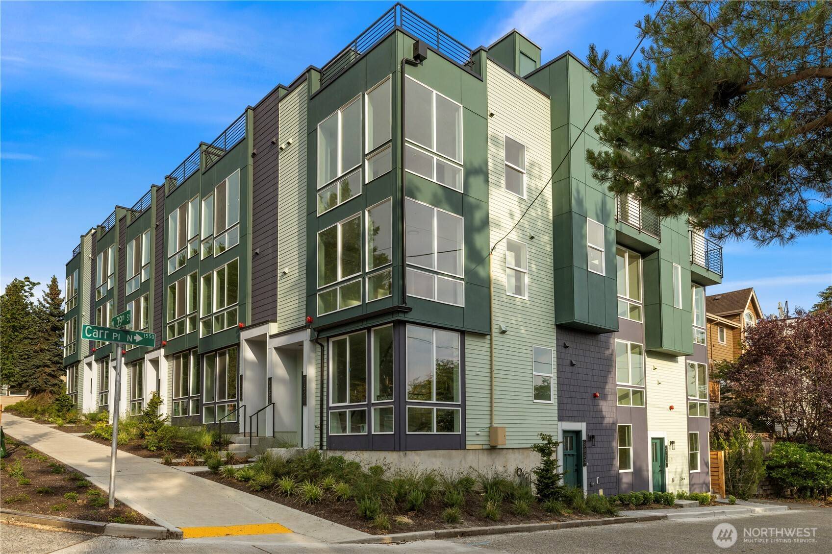 Seattle, WA 98103,1521 N 39th ST