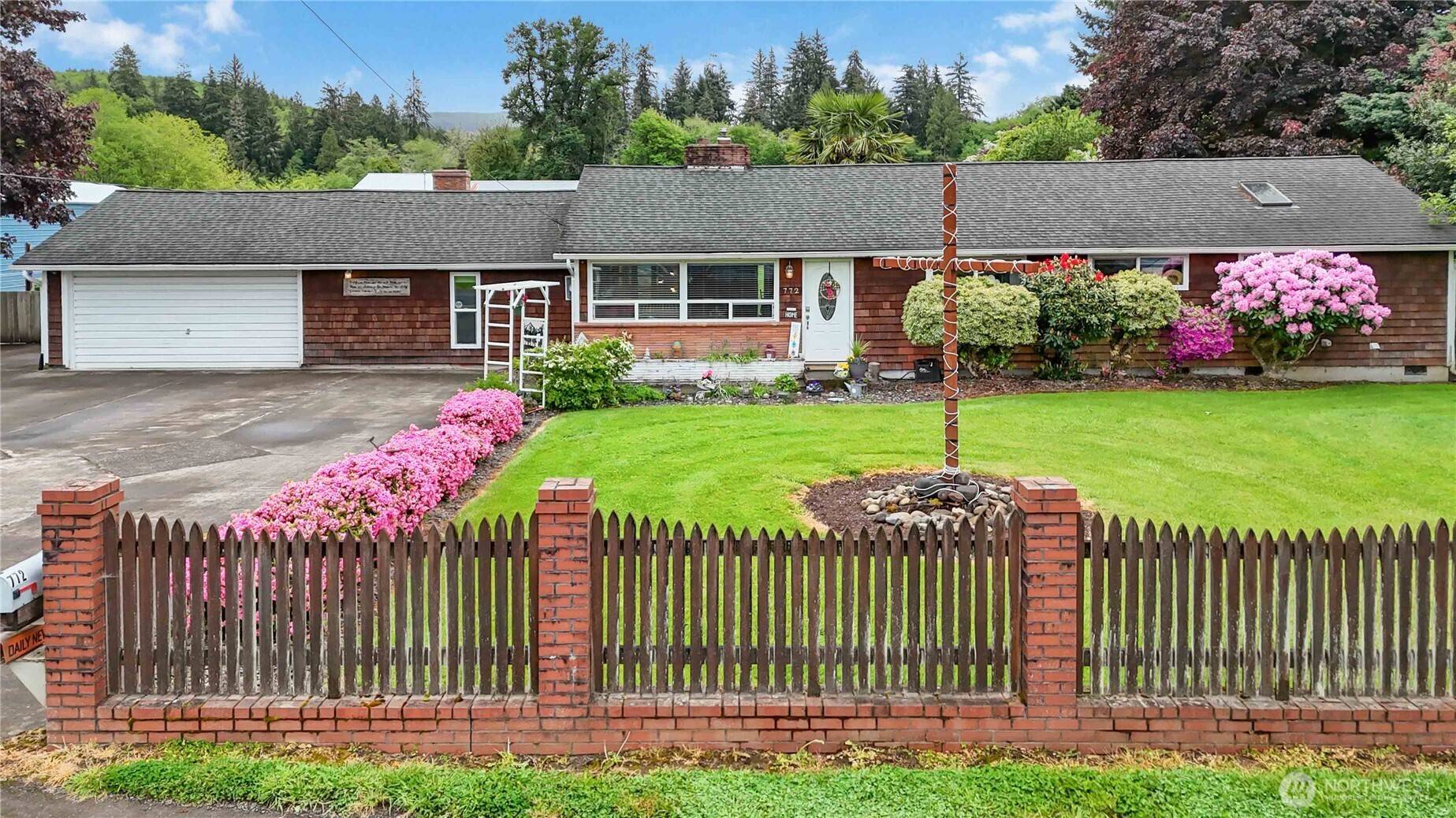 Cathlamet, WA 98612,772 Elochoman Valley RD