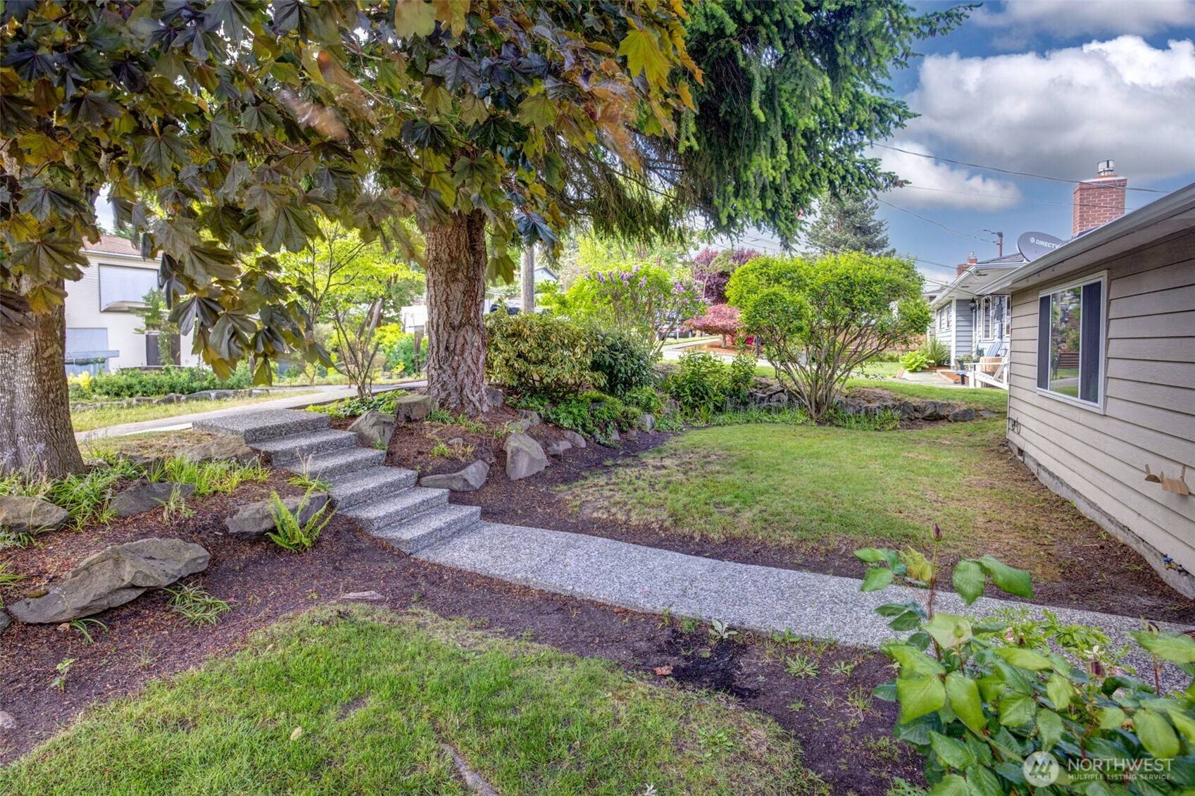 Seattle, WA 98126,8826 29th AVE SW