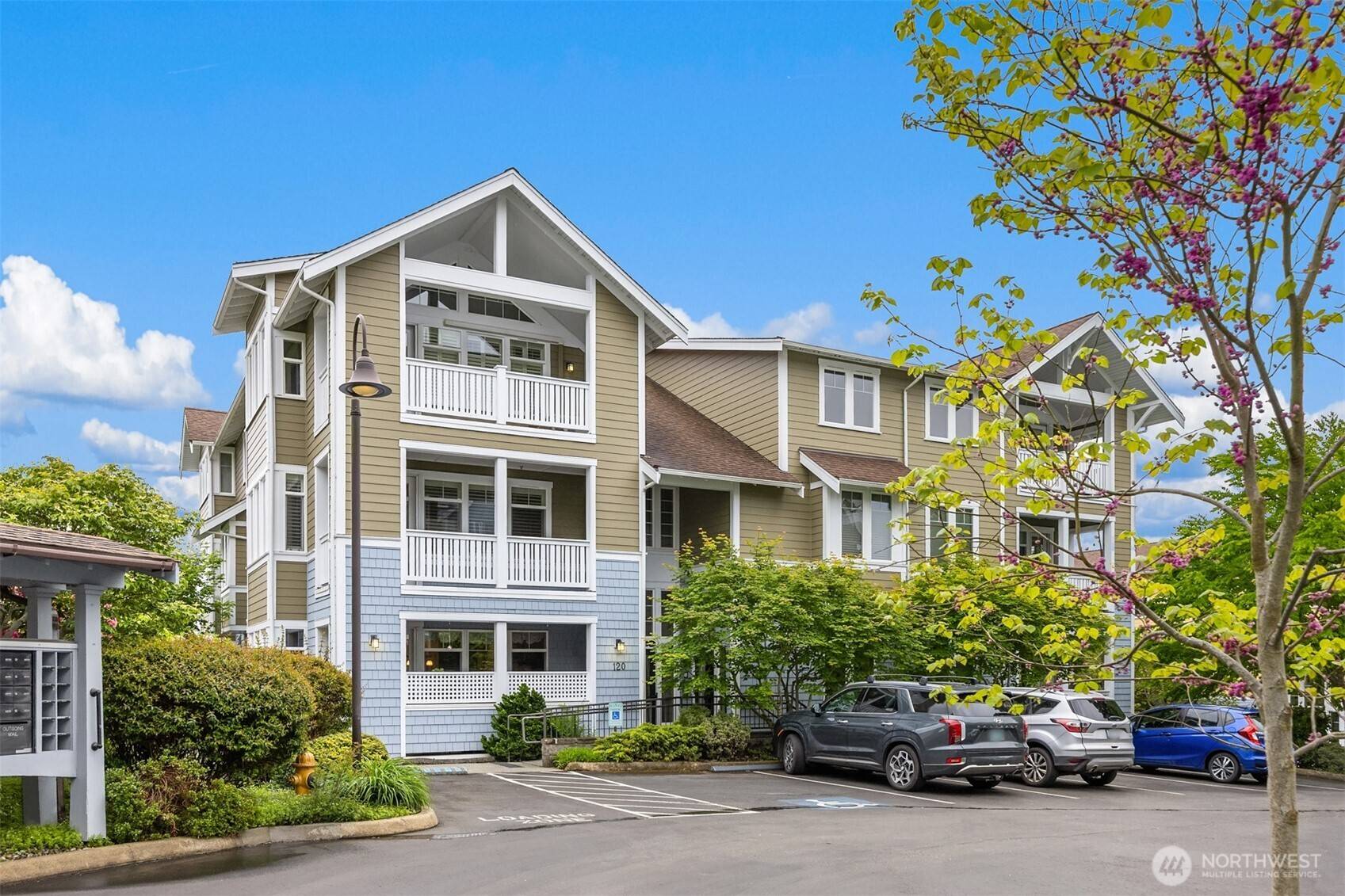 Bainbridge Island, WA 98110,120 Hall Brothers LOOP NW #103