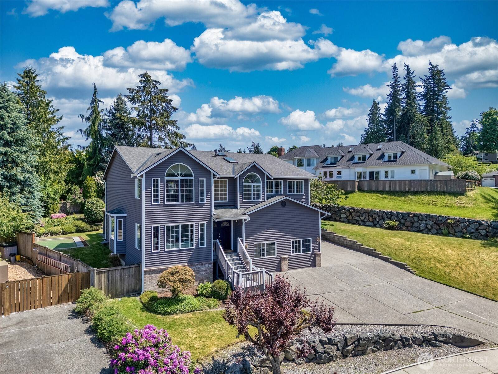 Everett, WA 98203,2423 Viewcrest AVE