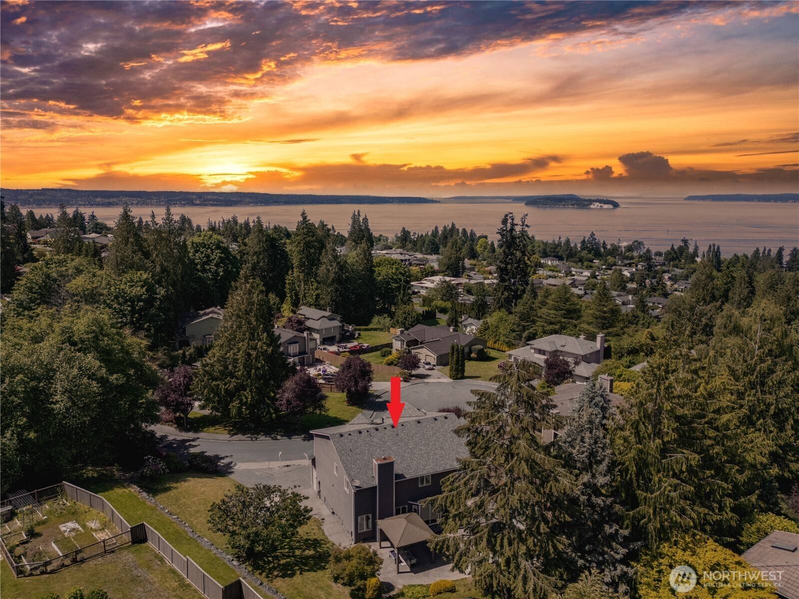 Everett, WA 98203,2423 Viewcrest AVE