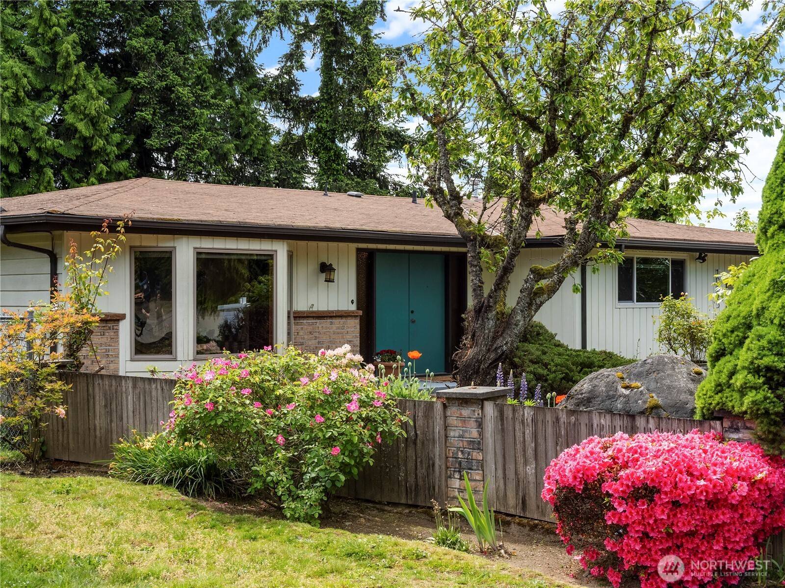Kent, WA 98031,10223 SE 213th PL