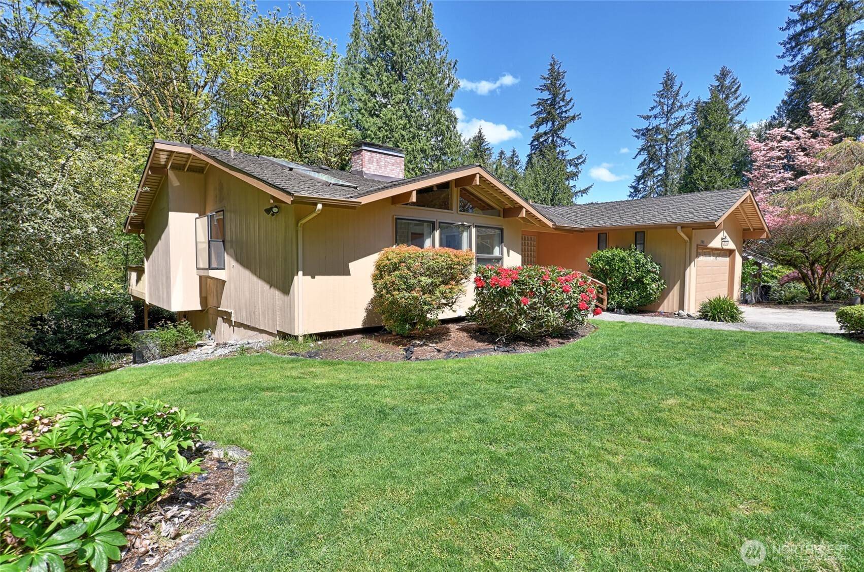 Redmond, WA 98052,17418 NE 33rd ST
