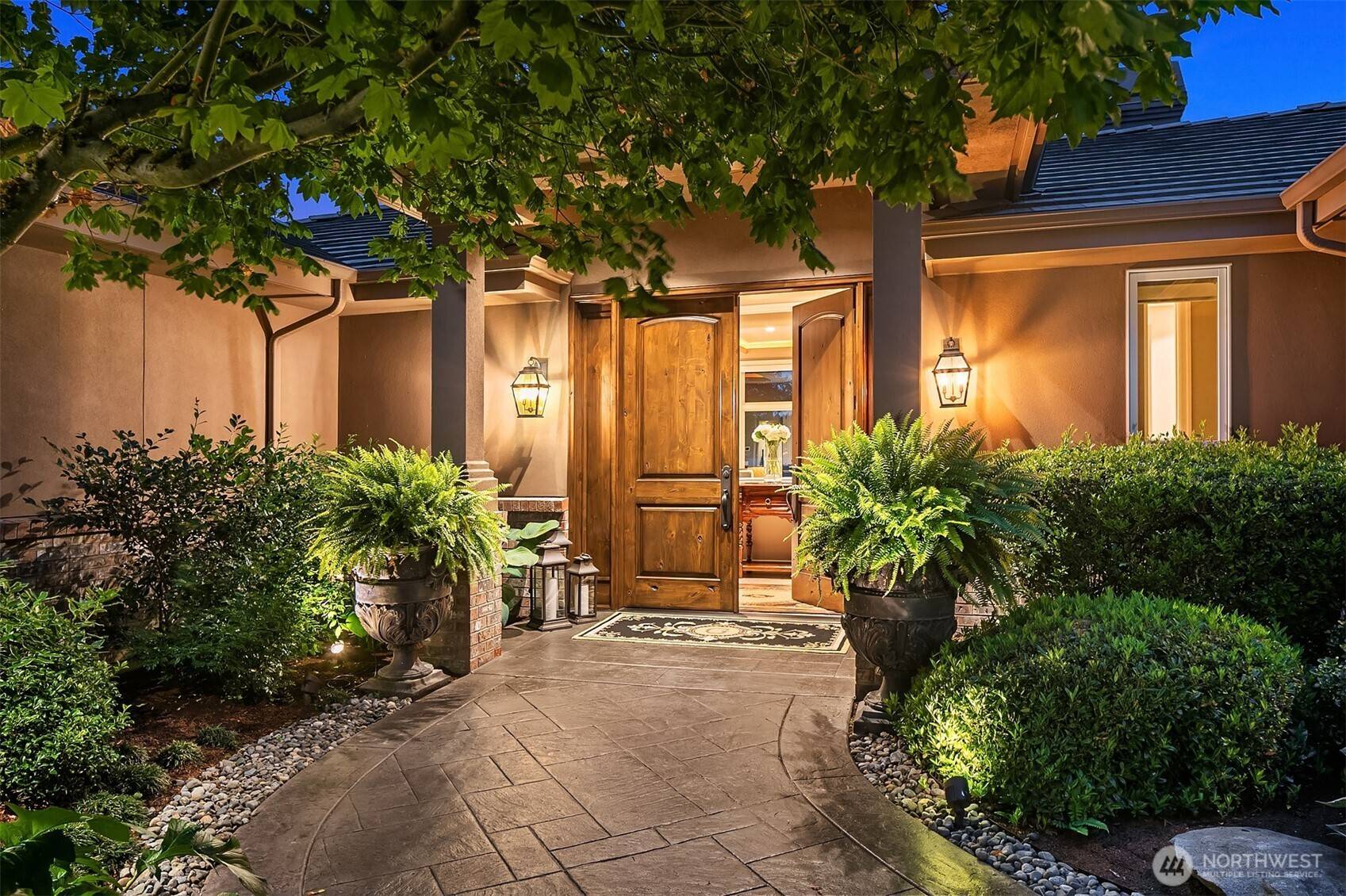Sammamish, WA 98075,2419 E Lake Sammamish PL SE