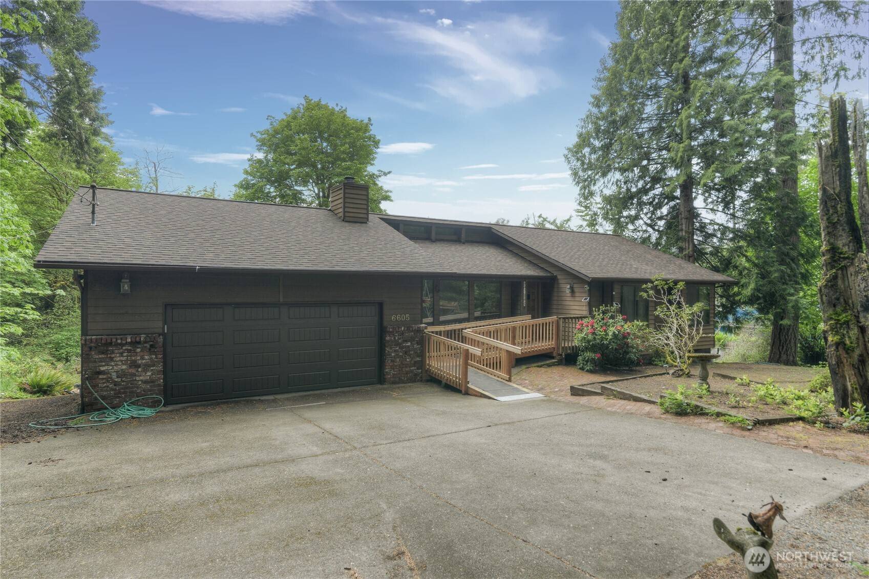 Olympia, WA 98502,6605 Cooper Point RD NW