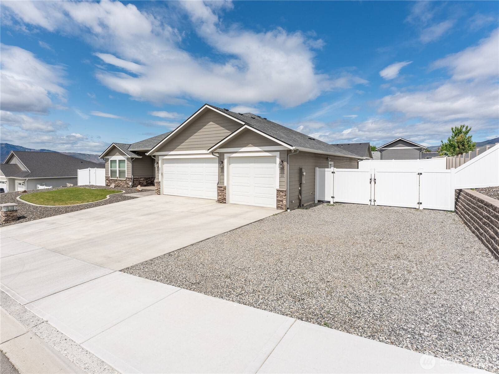 East Wenatchee, WA 98802,2611 Paisley ST SE