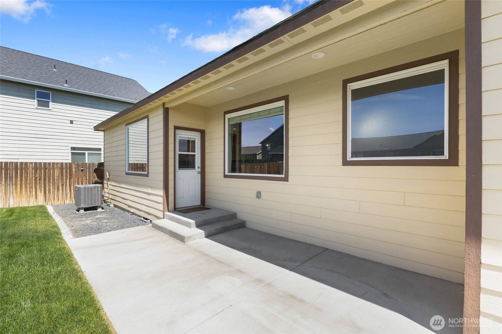 Moses Lake, WA 98837,546 S Driftwood LN