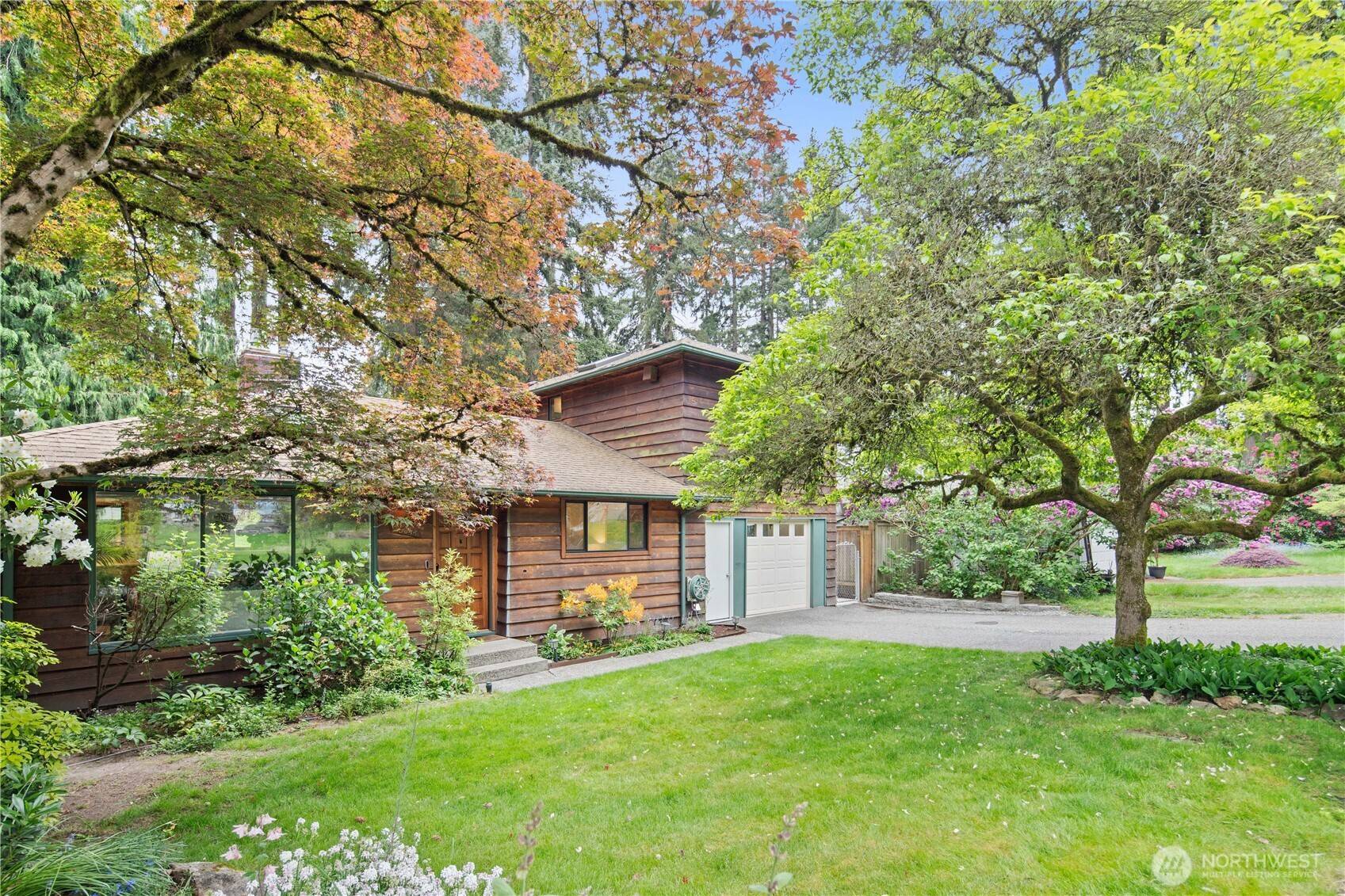 Lake Forest Park, WA 98155,16044 33rd AVE NE