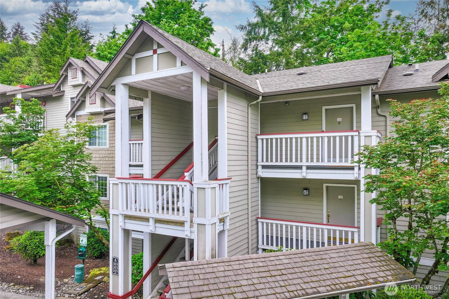 Issaquah, WA 98027,18505 SE Newport Way #A203